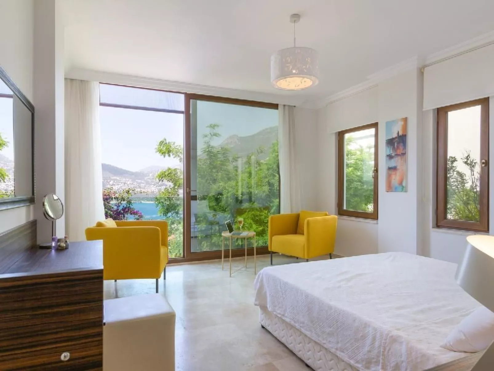 Luxuriöse Villa mit atemberaubendem Meerblick-Binnen