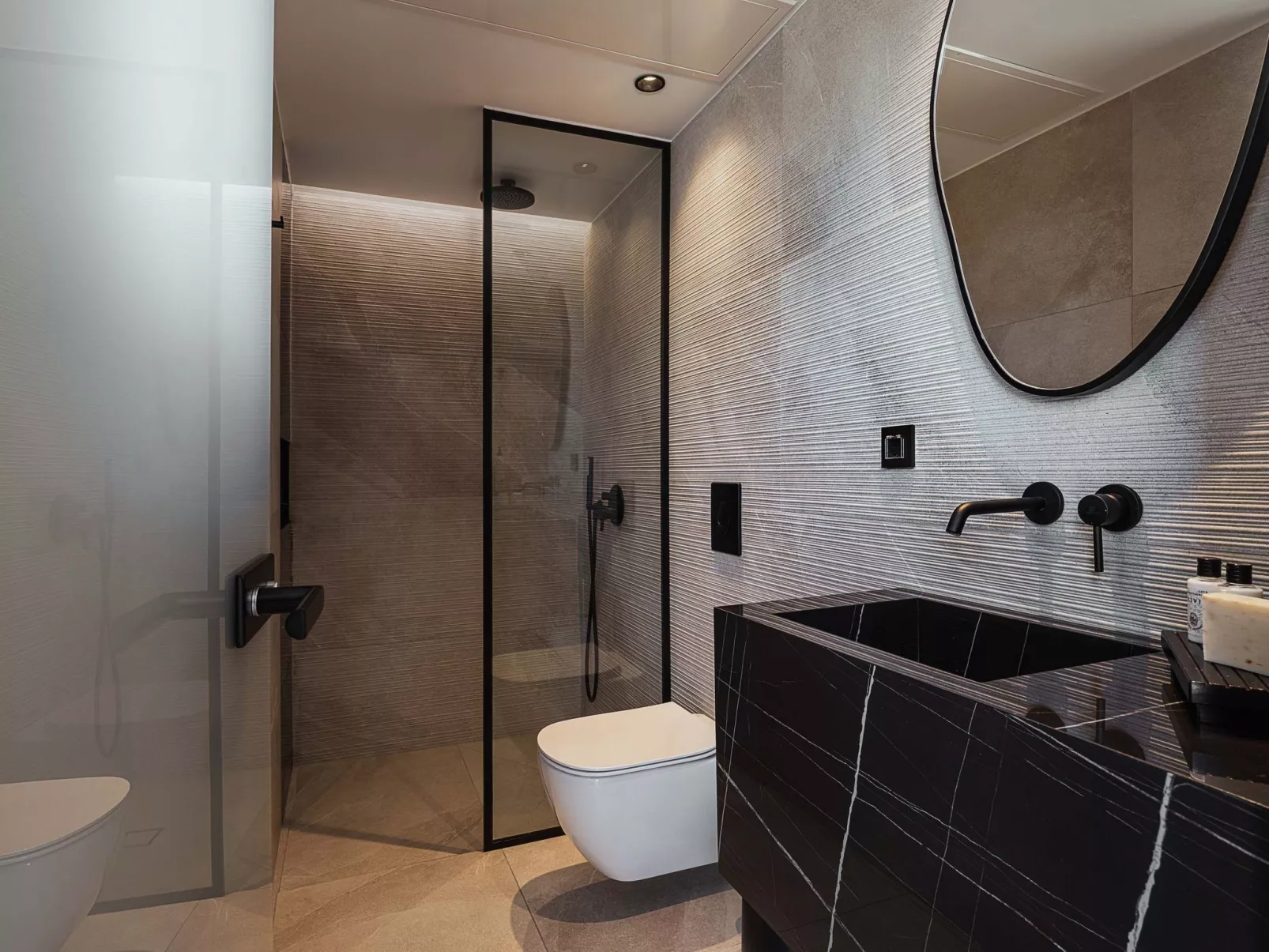 Rastoni Villa I 'Free' beheizter Pool, Panoramablick-Binnen