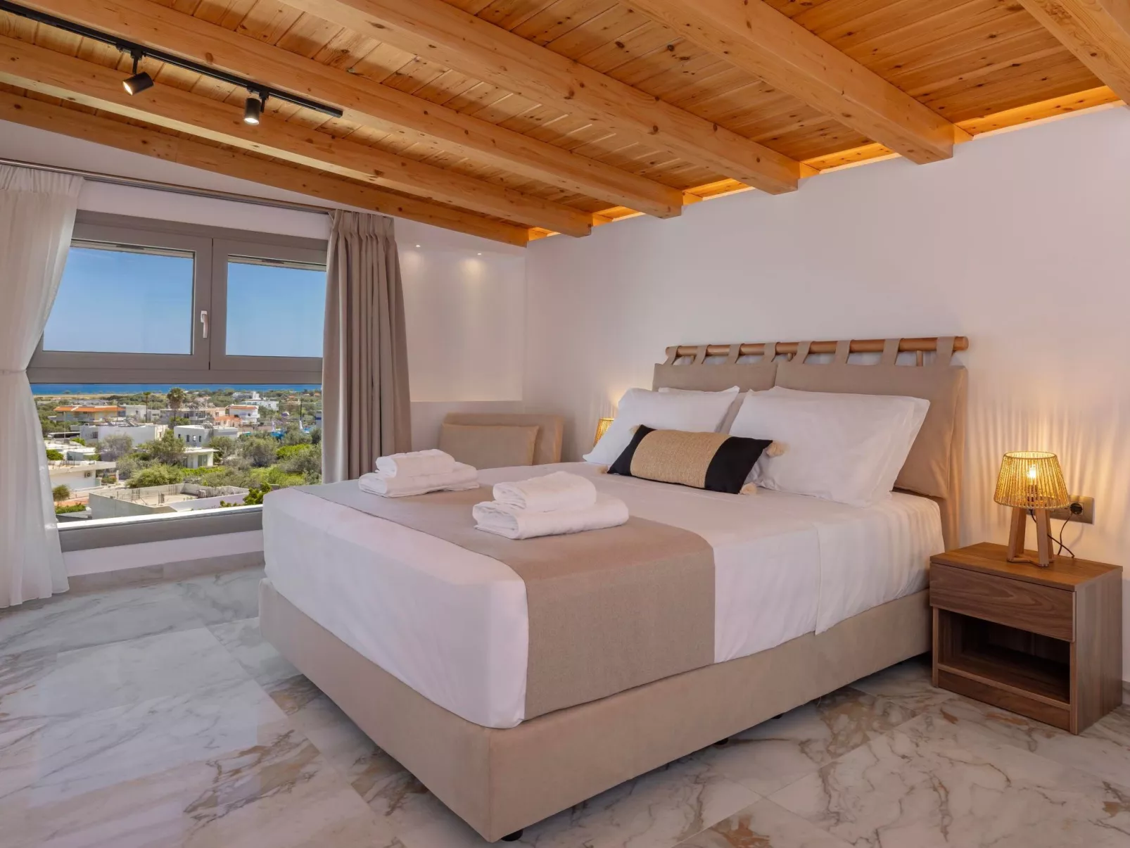 Ferienvilla "Arfna Villa B" mit privatem Pool-Image-tags.info