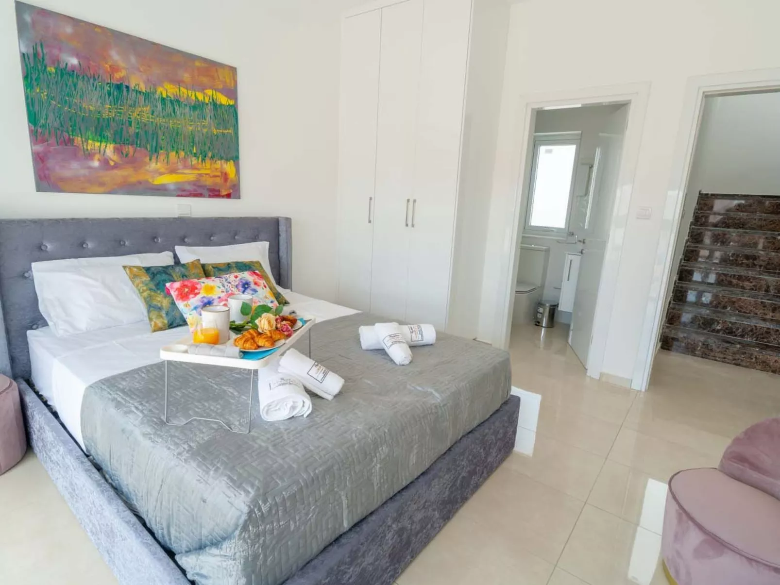 Luxuriöse Villa mit privatem Pool und Whirlpool-Image-tags.info