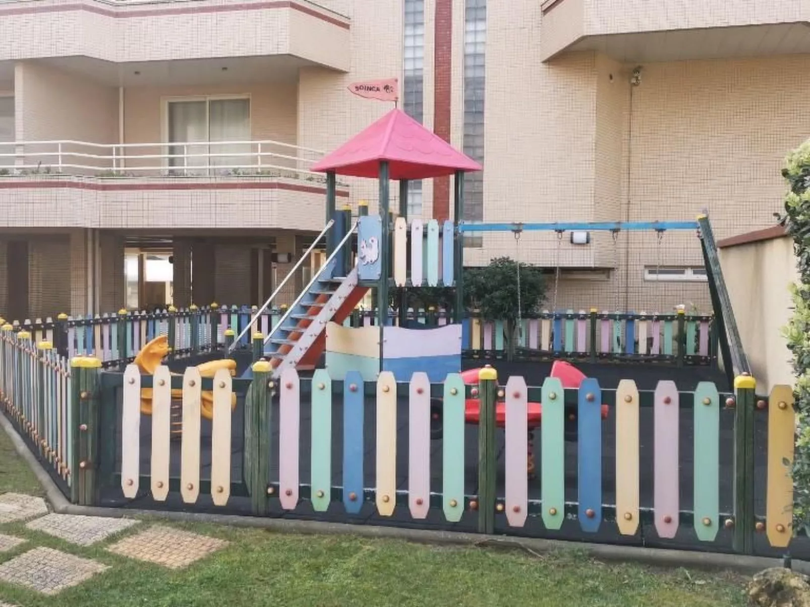 Meerblick Erste Linie mit 2 Pools 4-Buiten