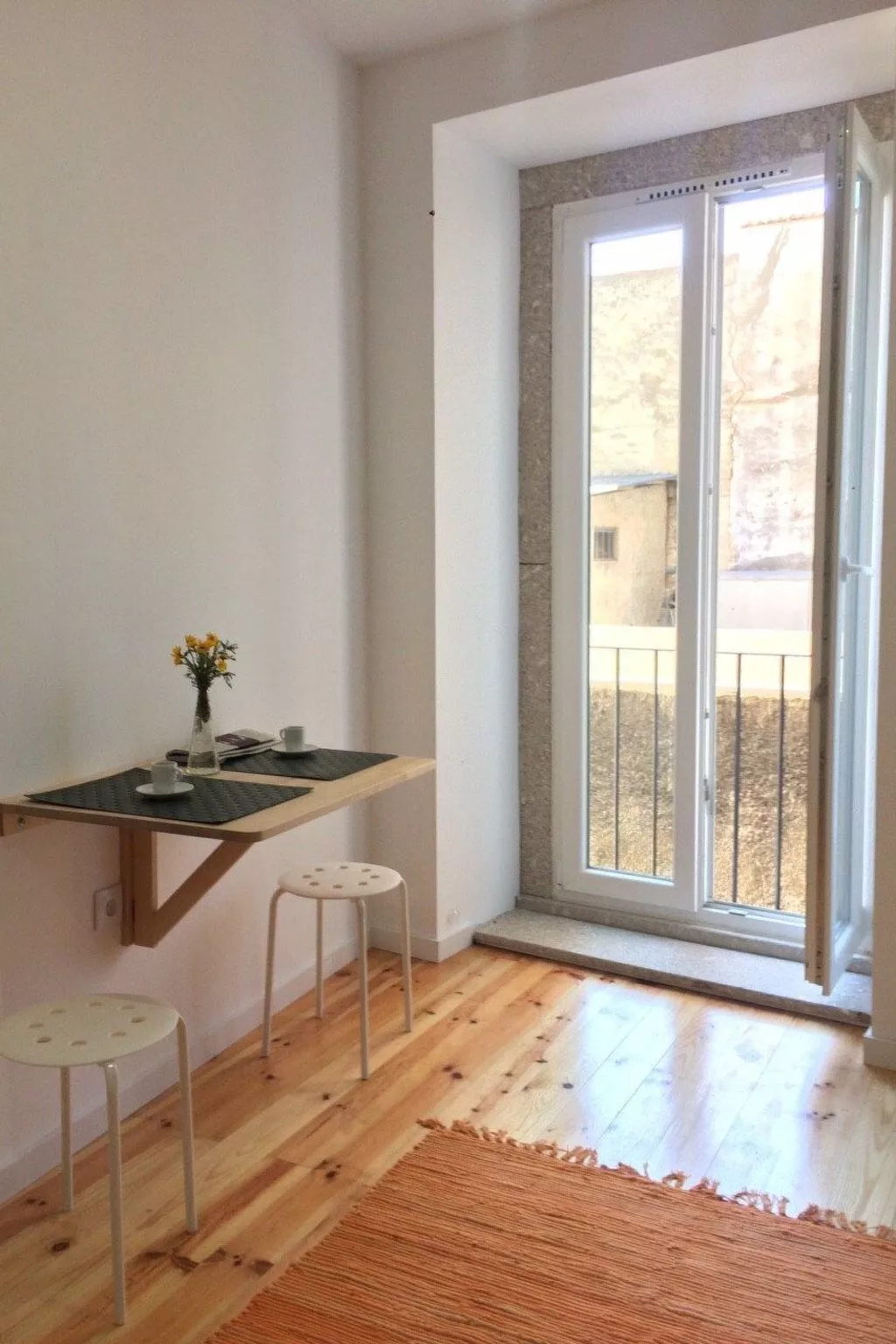 Gelbes Haus im historischen Zentrum-Binnen