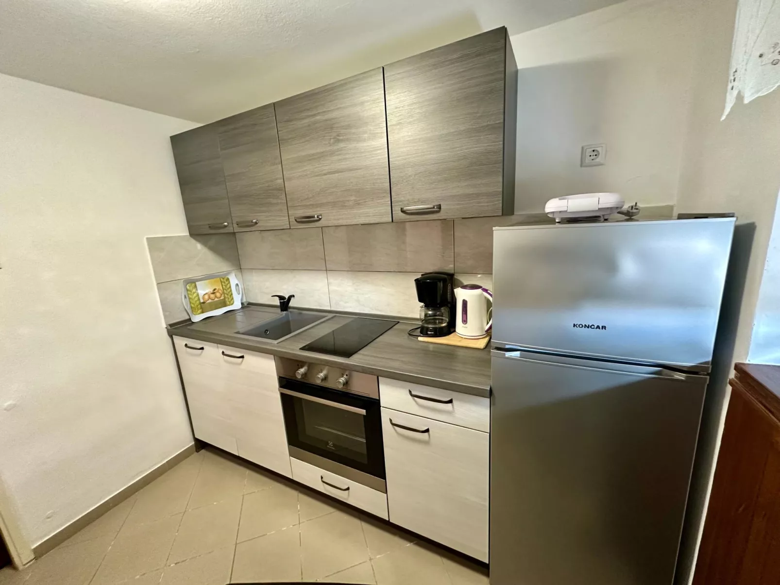 Apartment Car-Binnen