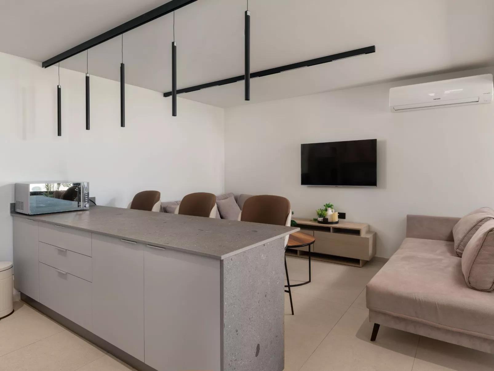 Trapezia Luxury Living -Türkis-Binnen