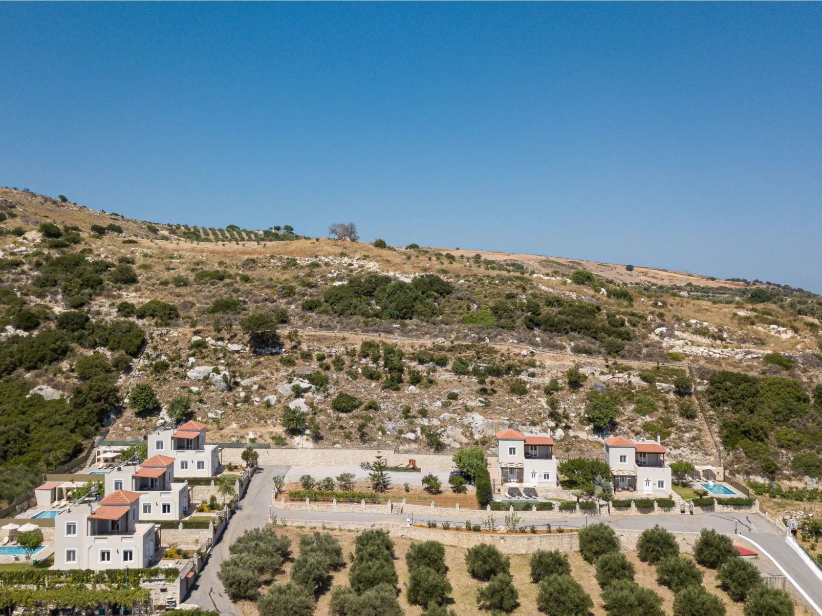 Familienvilla mit Pool, Garten, Spielplatz und BBQ-Image-tags.info