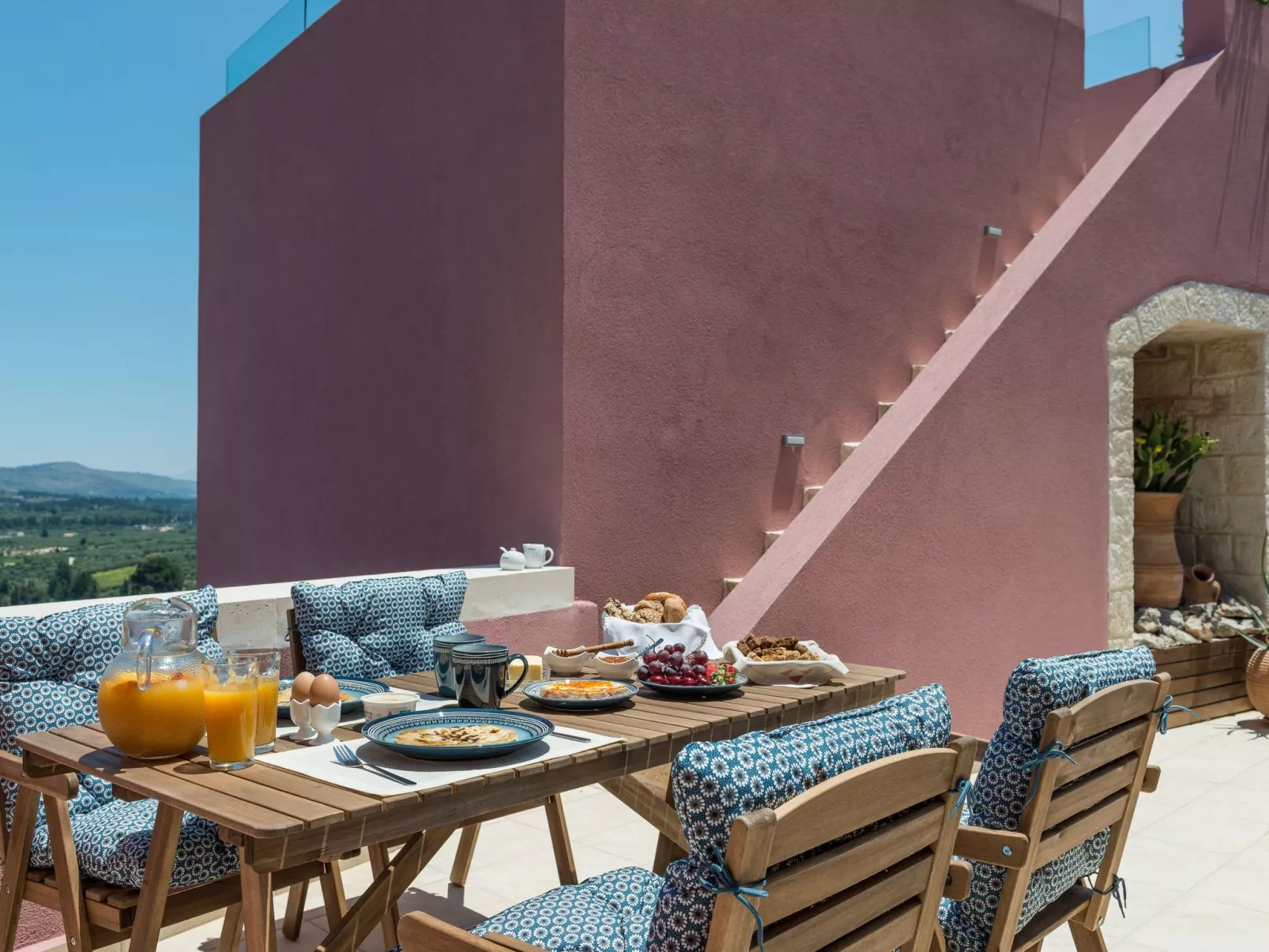 "Liodosifis" mit eigenem Pool-Binnen