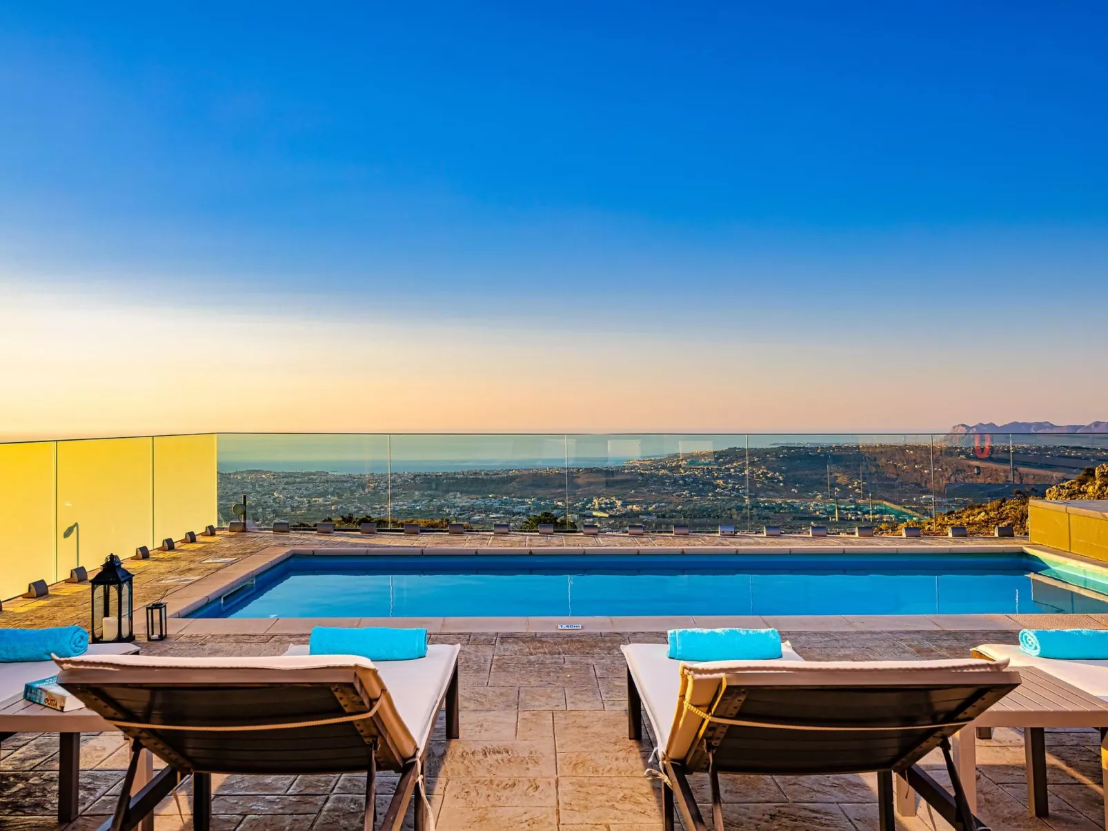 "Villa Nektar" mit privatem Pool-Buiten