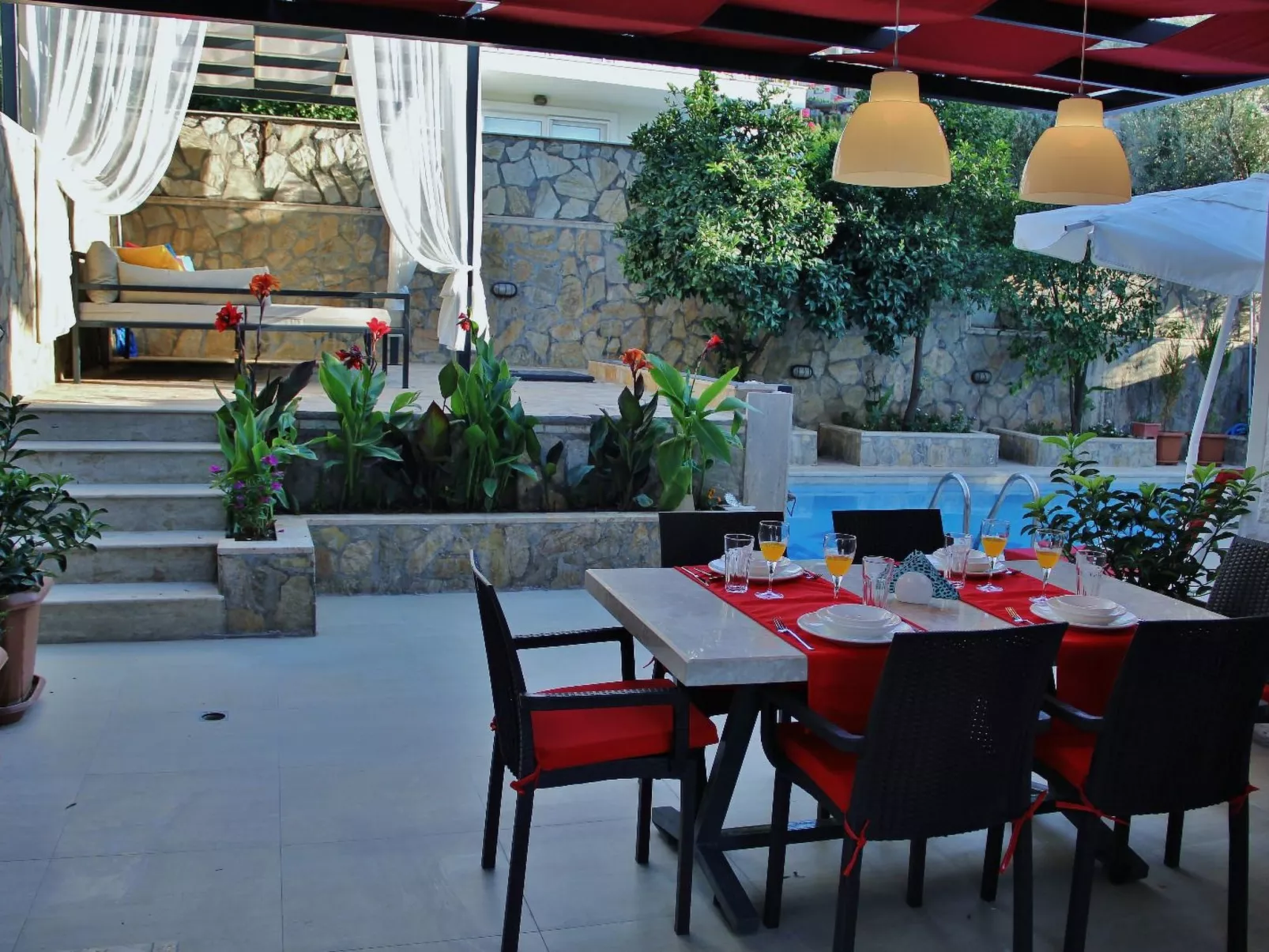 In Kalkan mit Privatem Pool-Buiten