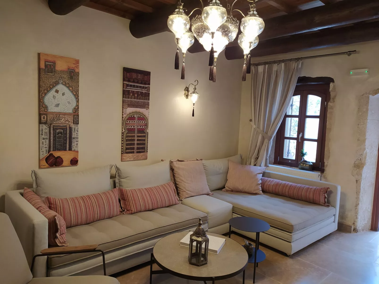 Mit Bergblick-Binnen