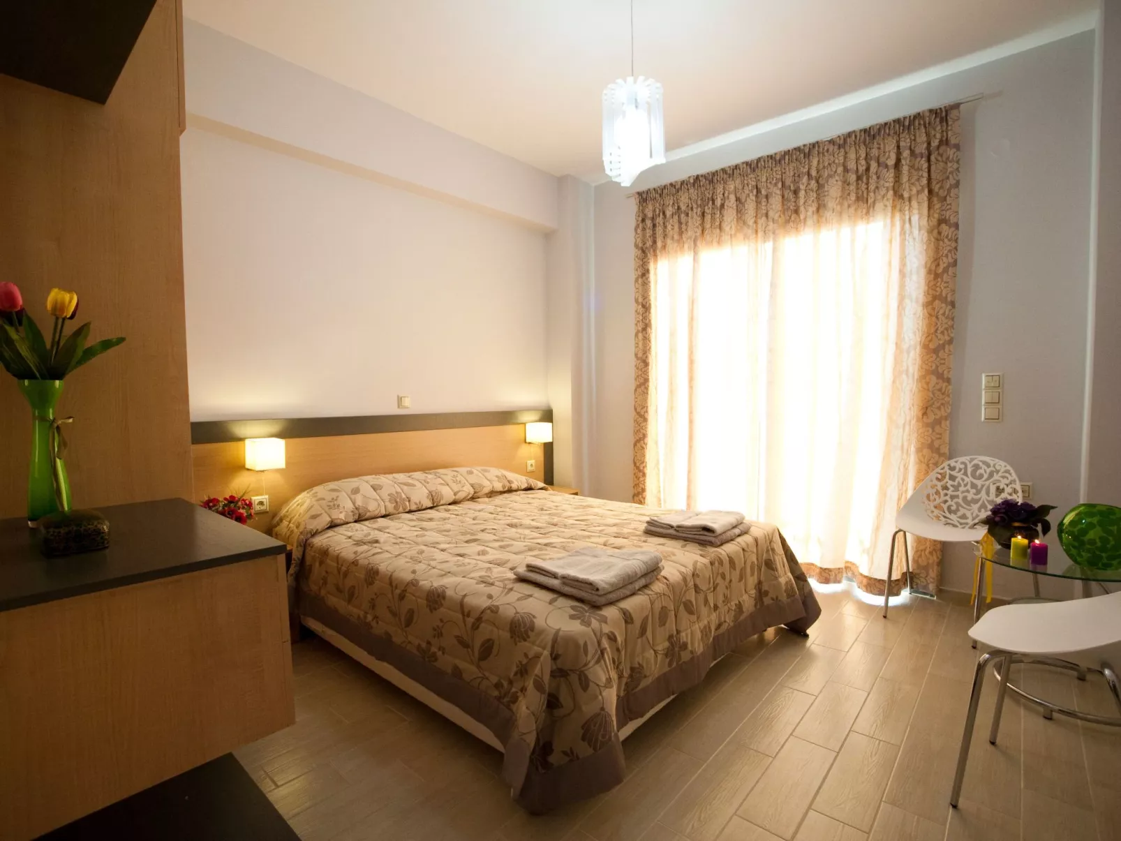 "Villa Pounentes" mit privatem Pool-Binnen