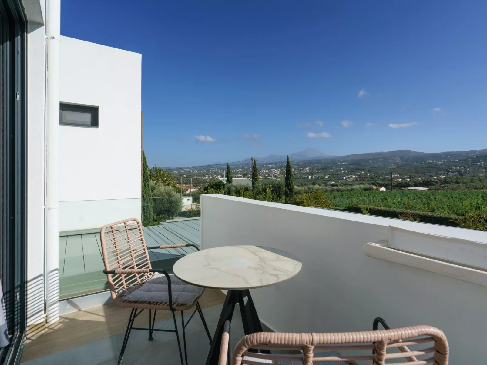 Lux-Villa mit Innen- und Außenpool, BBQ und Fitnessraum-Buiten