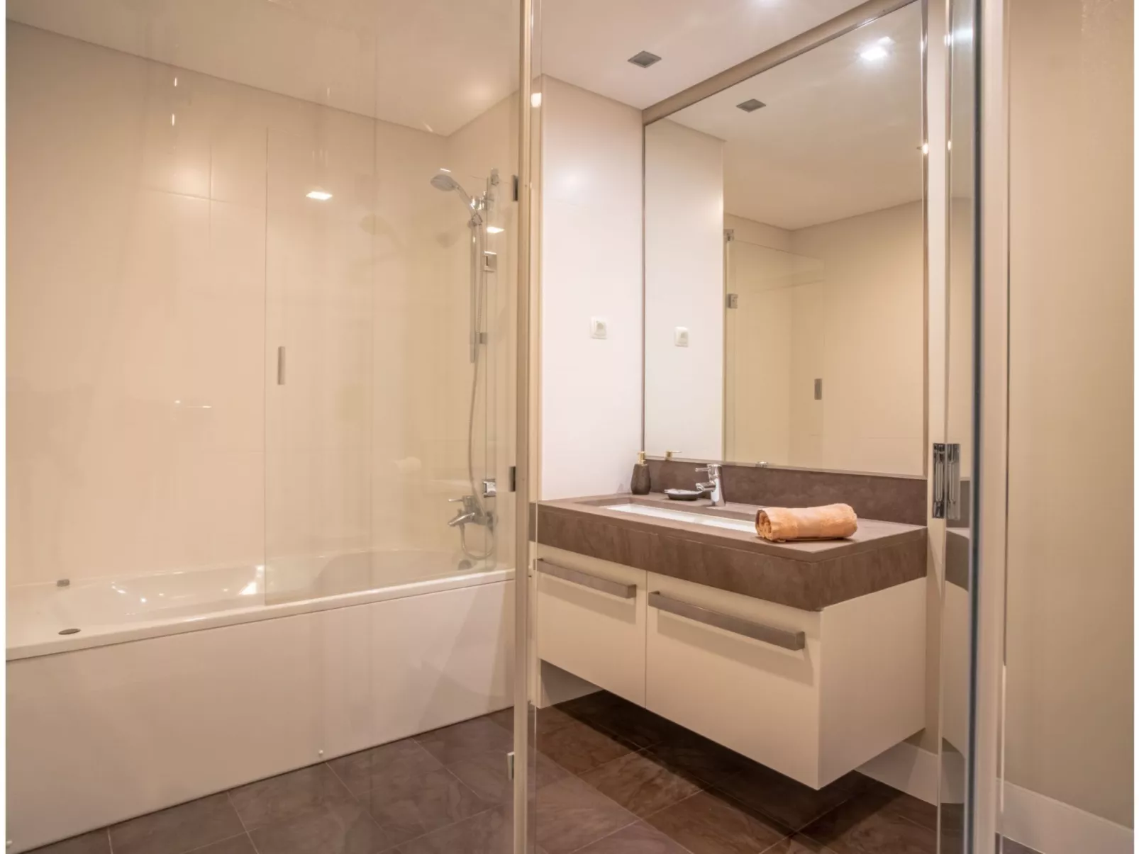 Für 6 Personen ca. 120 m&sup2; in São Martinho, Madeira (Südküste von Madeira)-Binnen