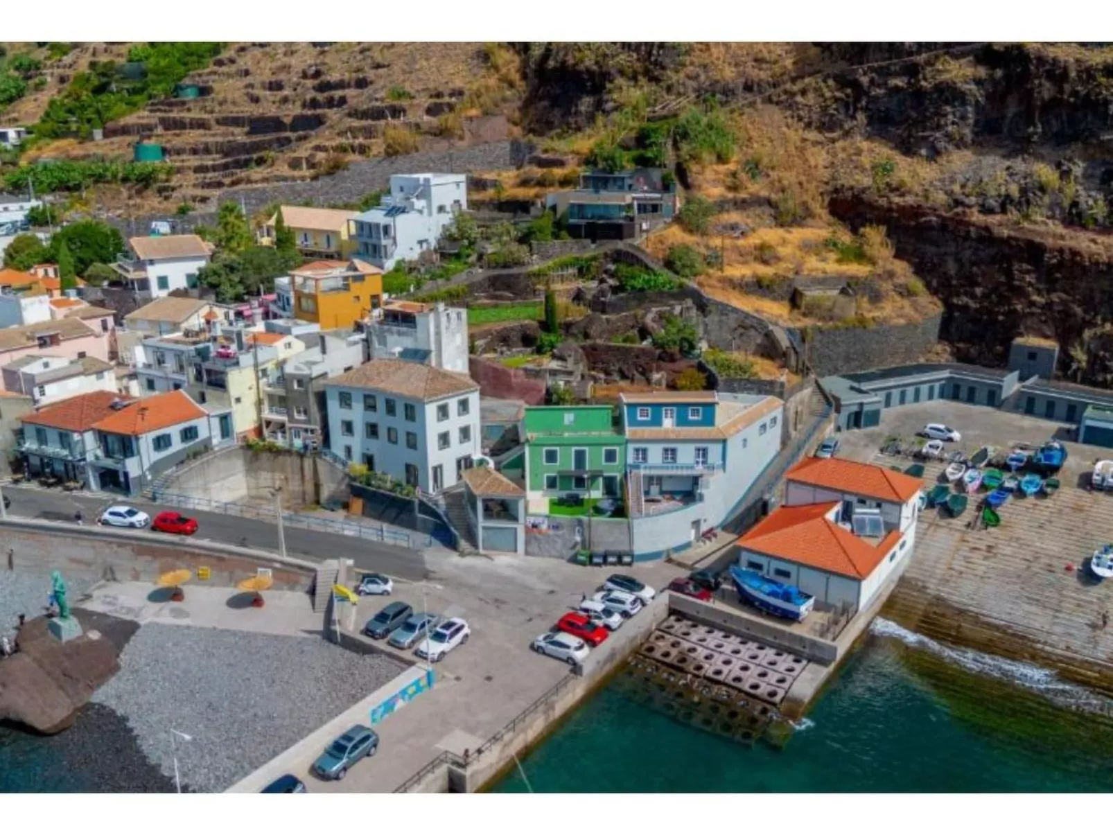 "Telvina House" mit eigenem Garten-Image-tags.info