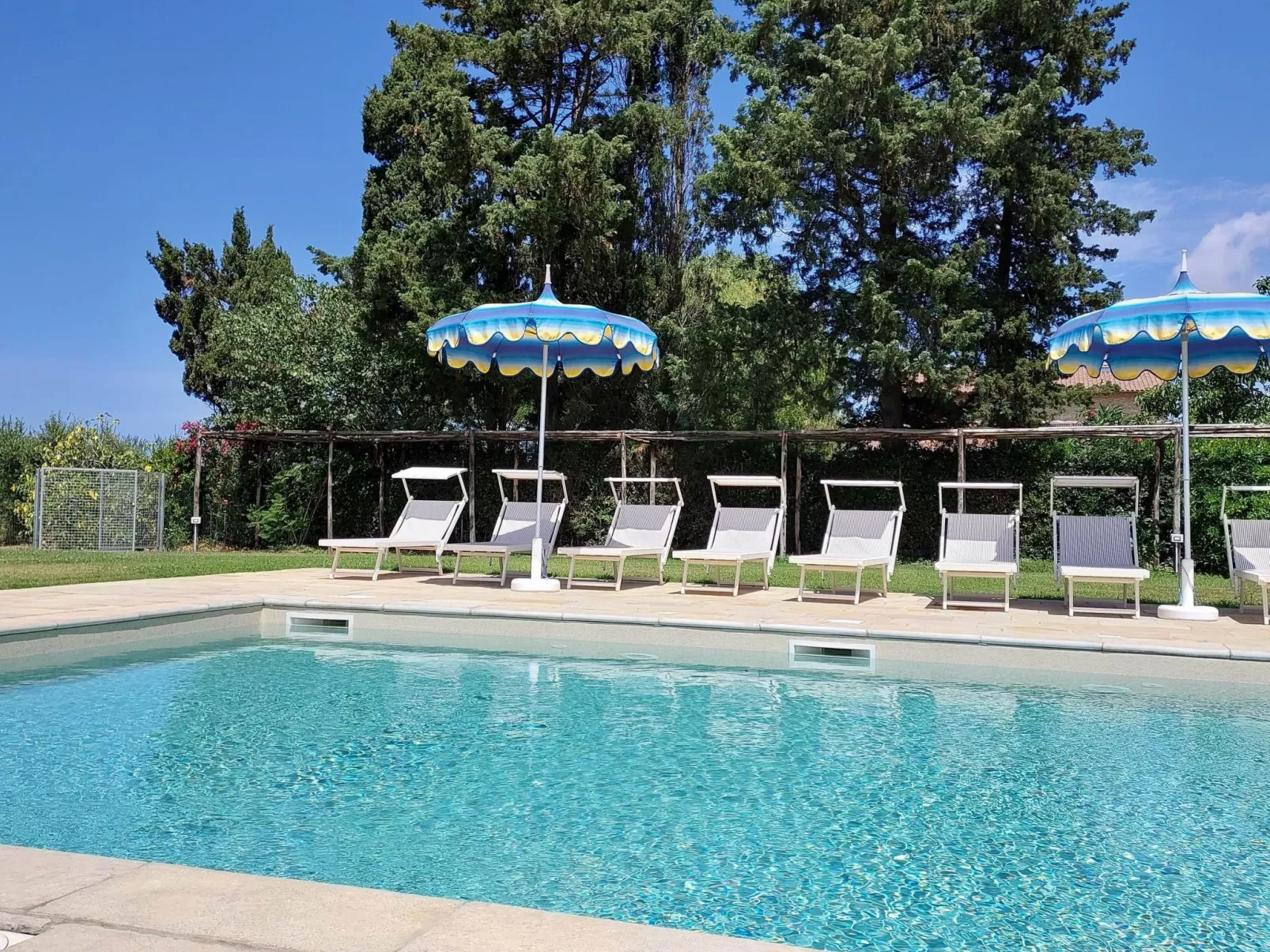 Melo Noce' Wohnung mit Gemeinschaftspool-Buiten