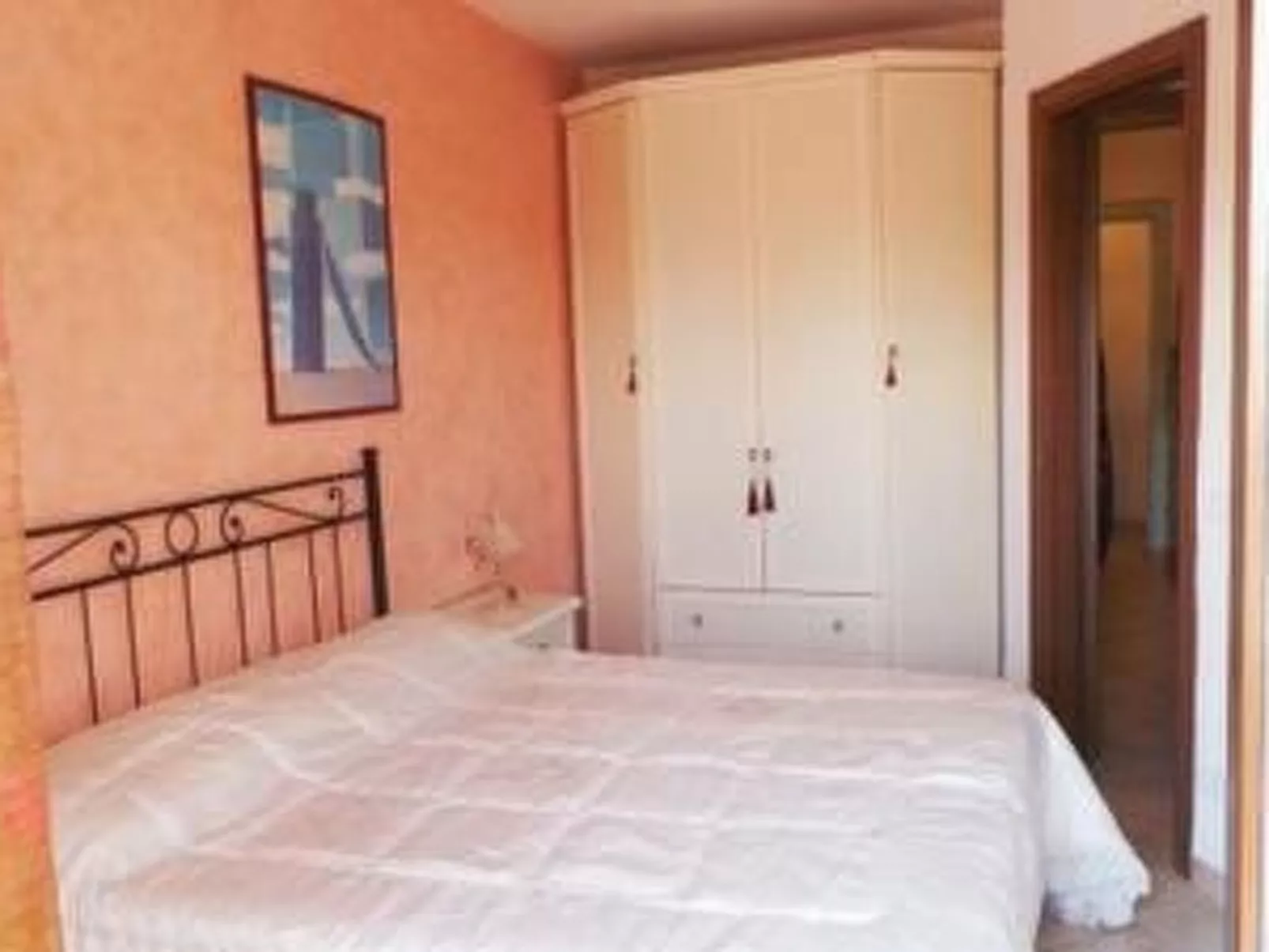 'Horizons' mit Schwimmbad-Image-tags.info