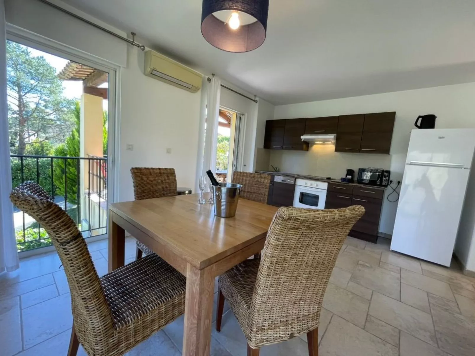 Apartment mit Pool Infinity-Binnen