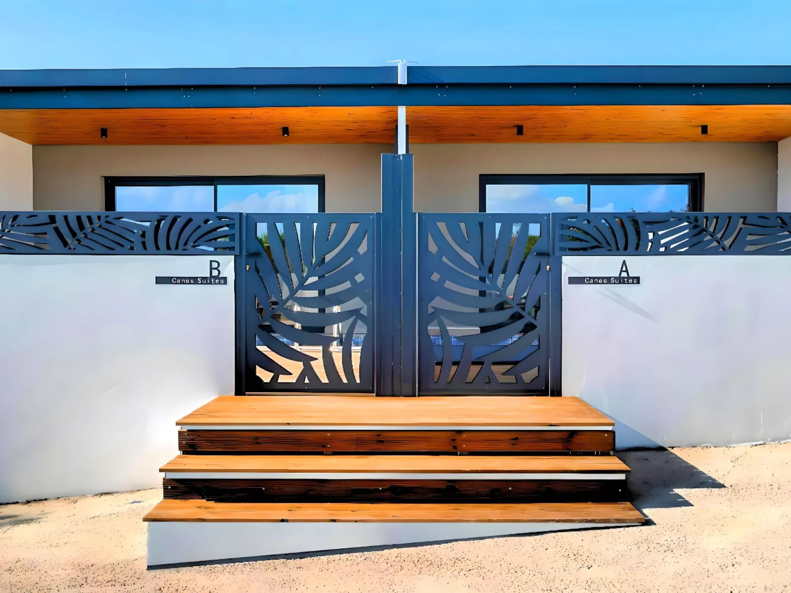 Canes Maxima Suite Privater Pool-Buiten