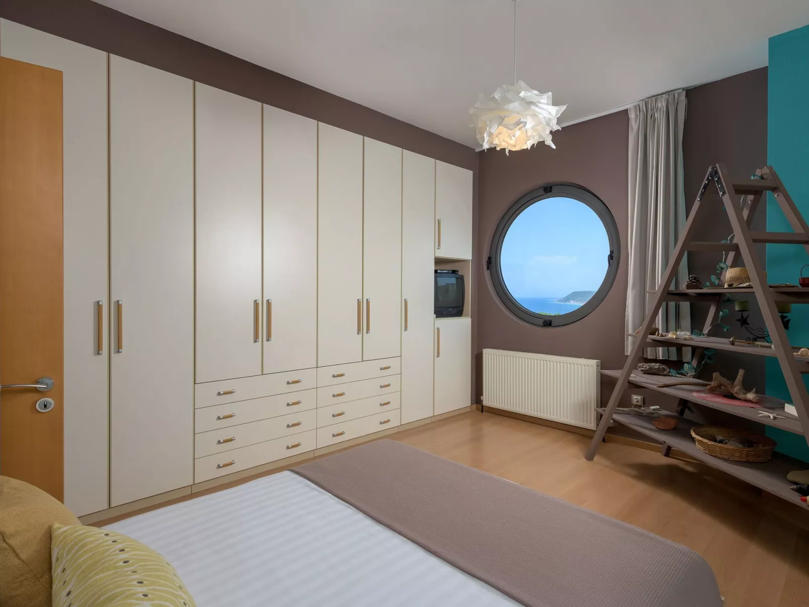 Ixian Hilltop Villa-Binnen