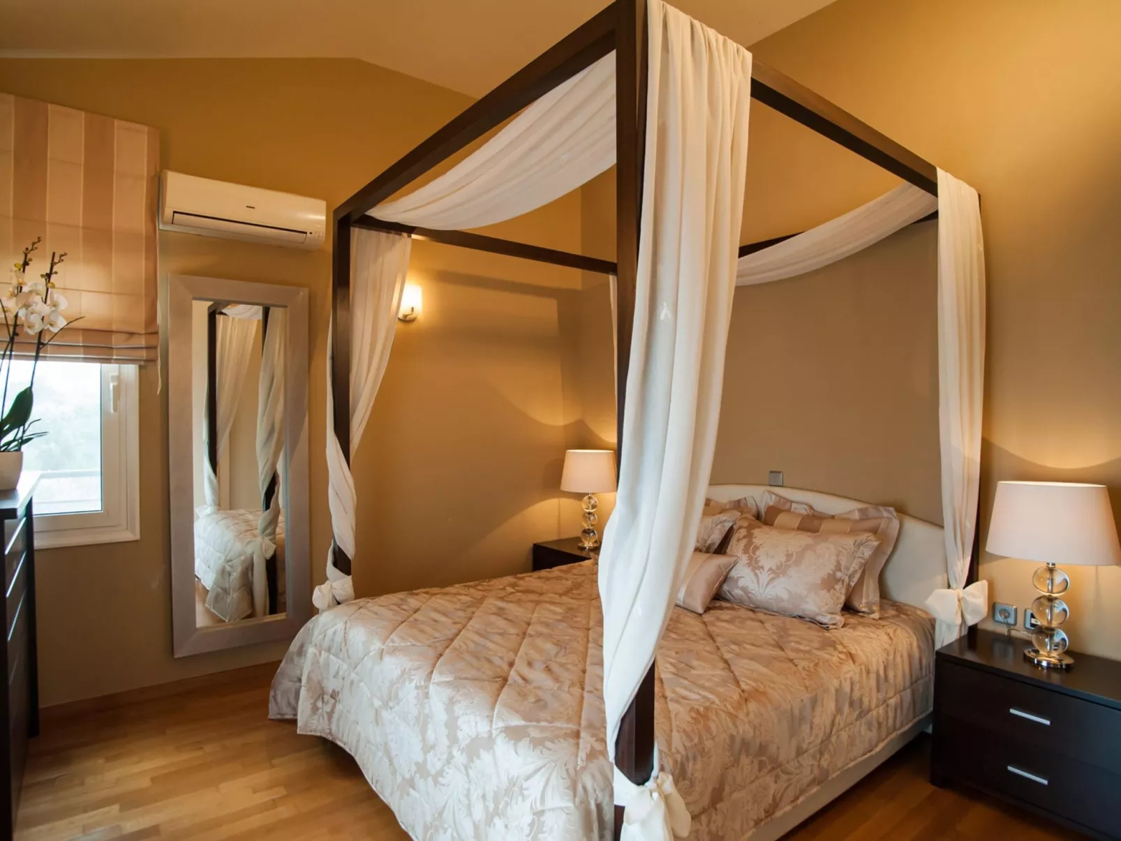 Villa mit Pool, Spielplatz, Pingpong und Grillplatz-Image-tags.info