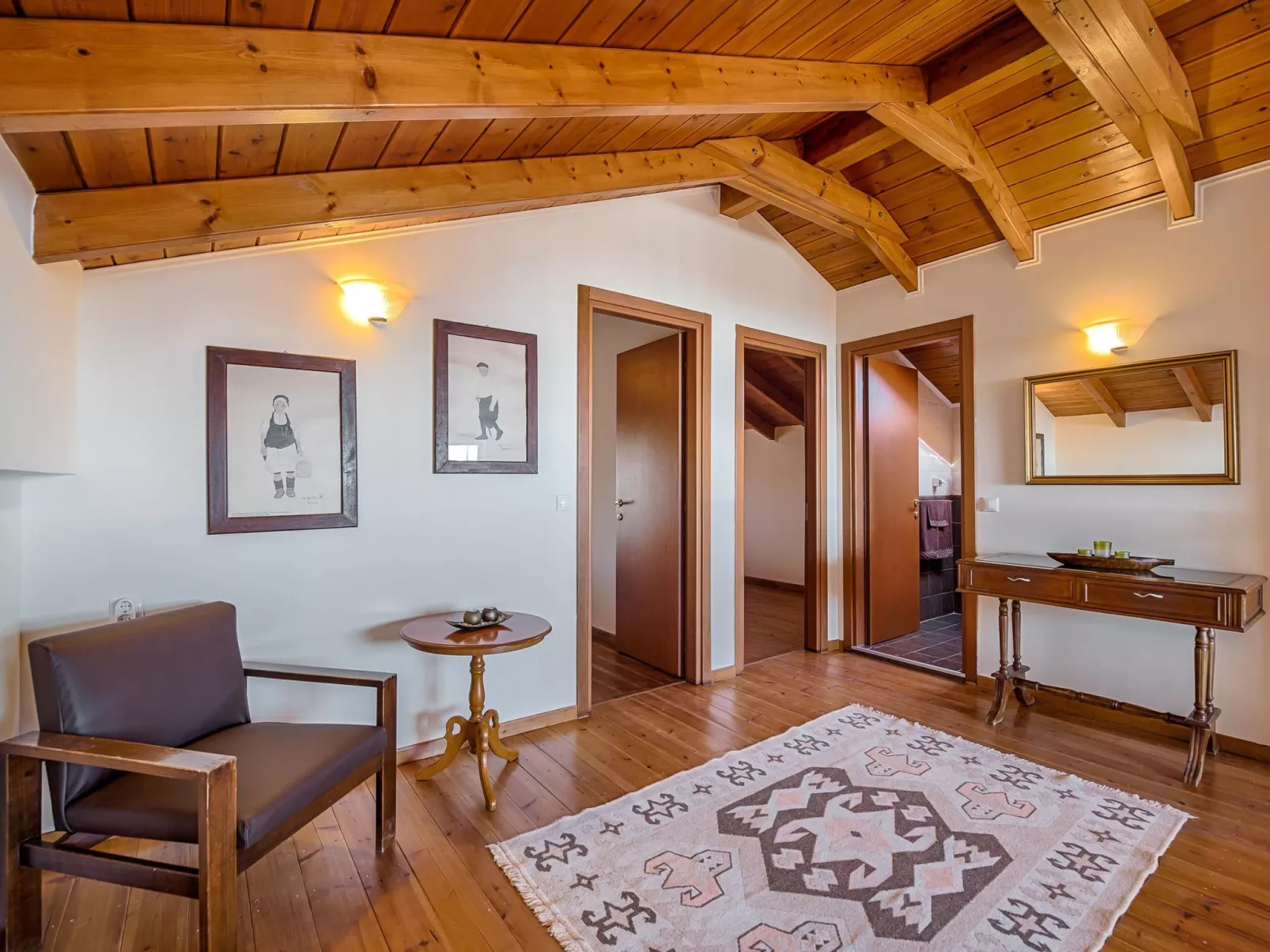 Villa Fay mit privatem Parkplatz in Lardos-Binnen