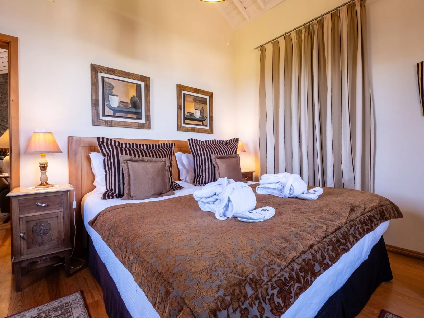 Casa da Fonte - Historisches Steinhaus auf den Azoren-Image-tags.info