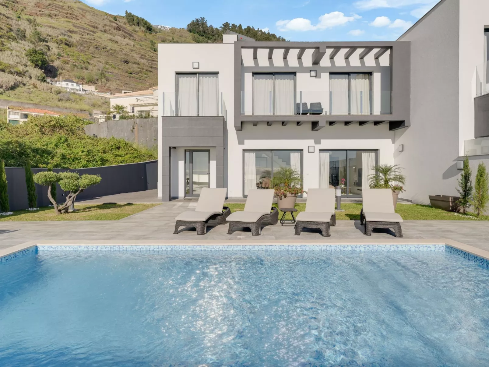 Ferienvilla 'Coco Tangalla'-Image-tags.info