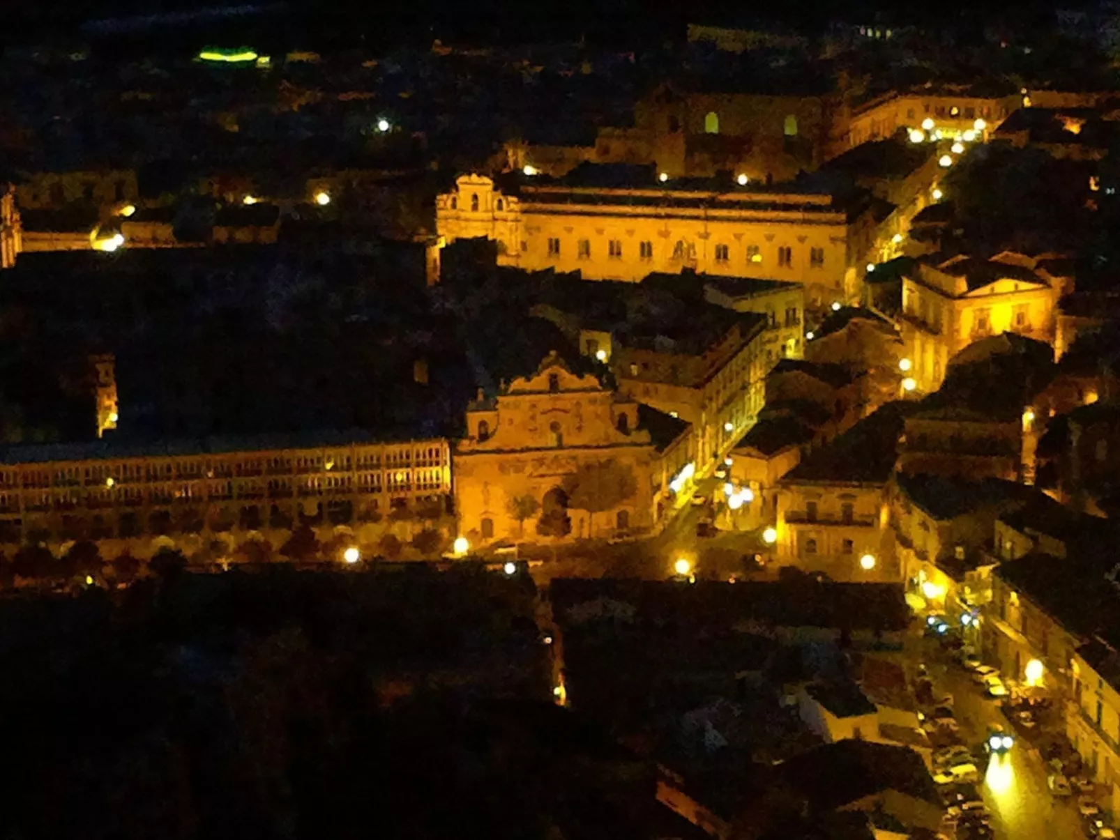 Steinhaus mit Panoramadachterrasse-Binnen