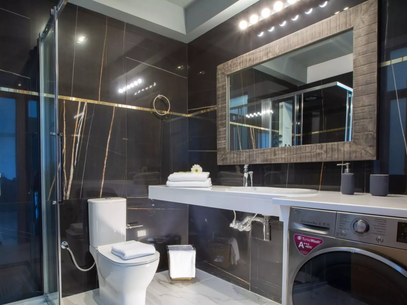 Milos Bay Villas- Brandneue moderne Villa mit spektakulärem Blick auf den Stran-Binnen