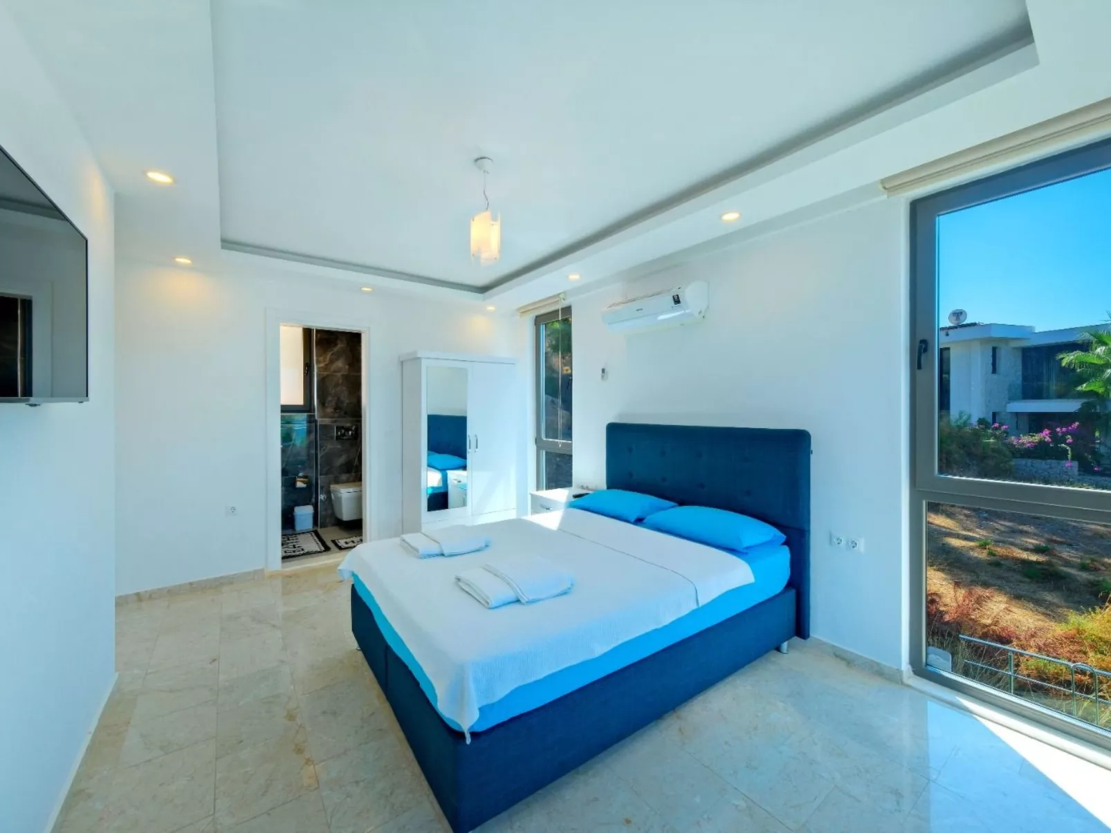 Villa mit unfassbarem Meerblick-Image-tags.info