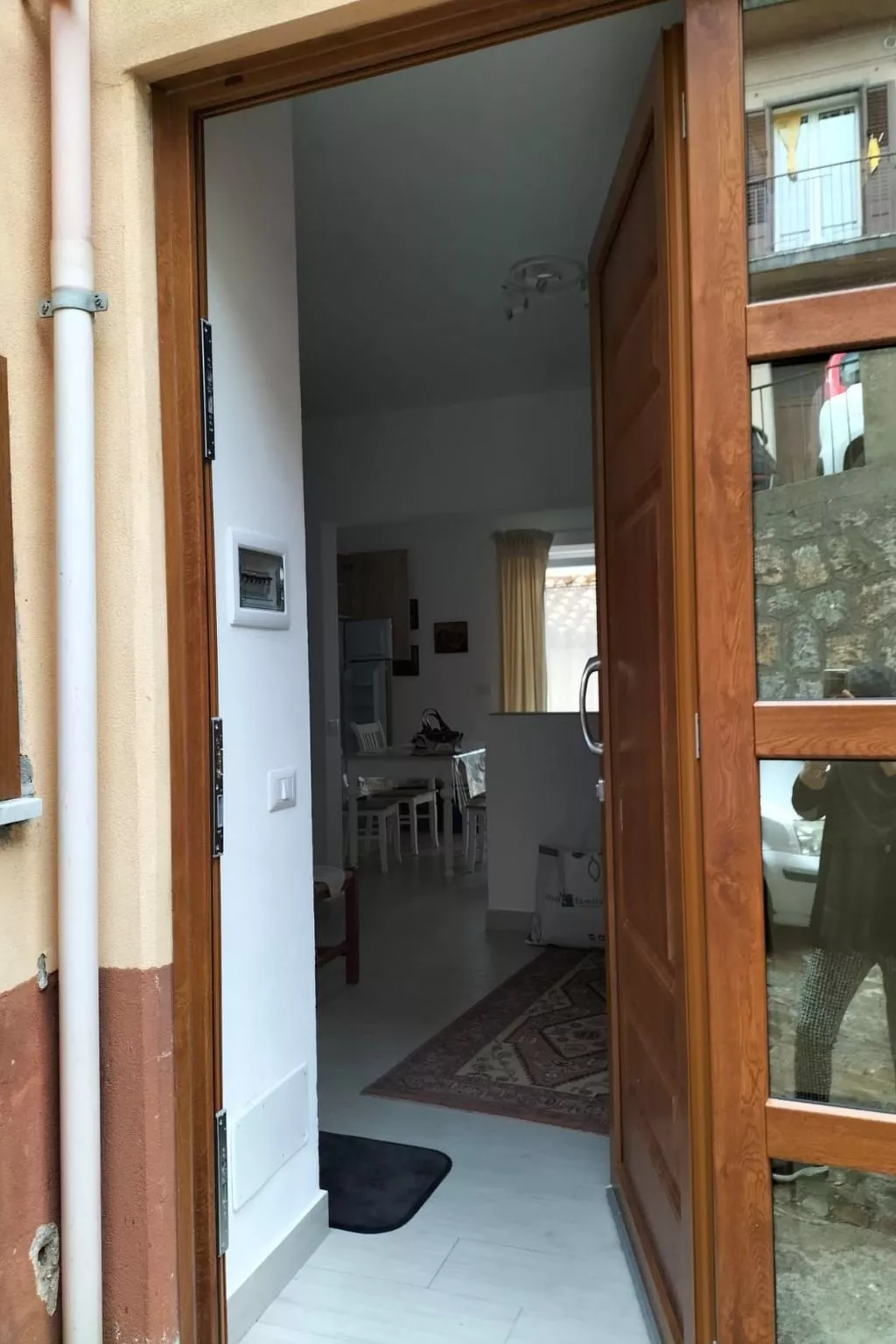 Wohnung mit Balkon-Image-tags.info