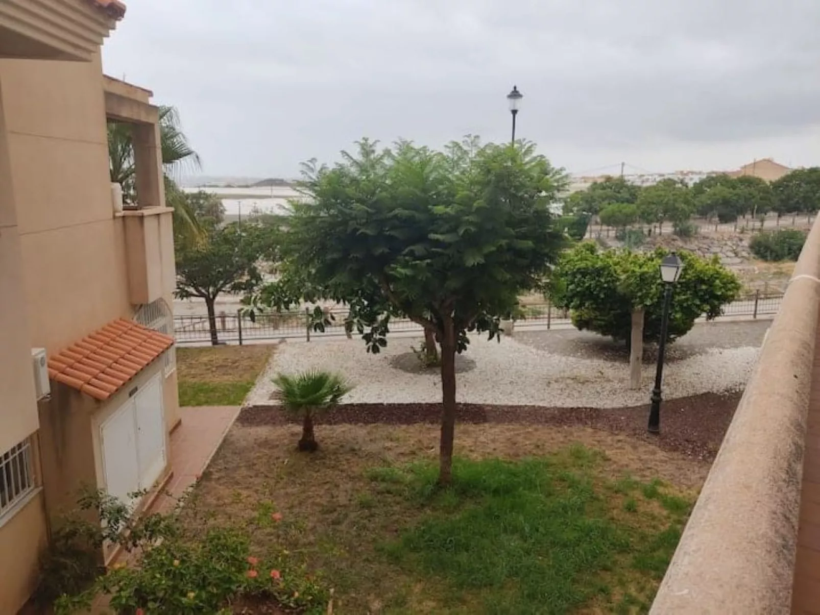 Sun Beach Aguadulce mit Parkplatz-Image-tags.info