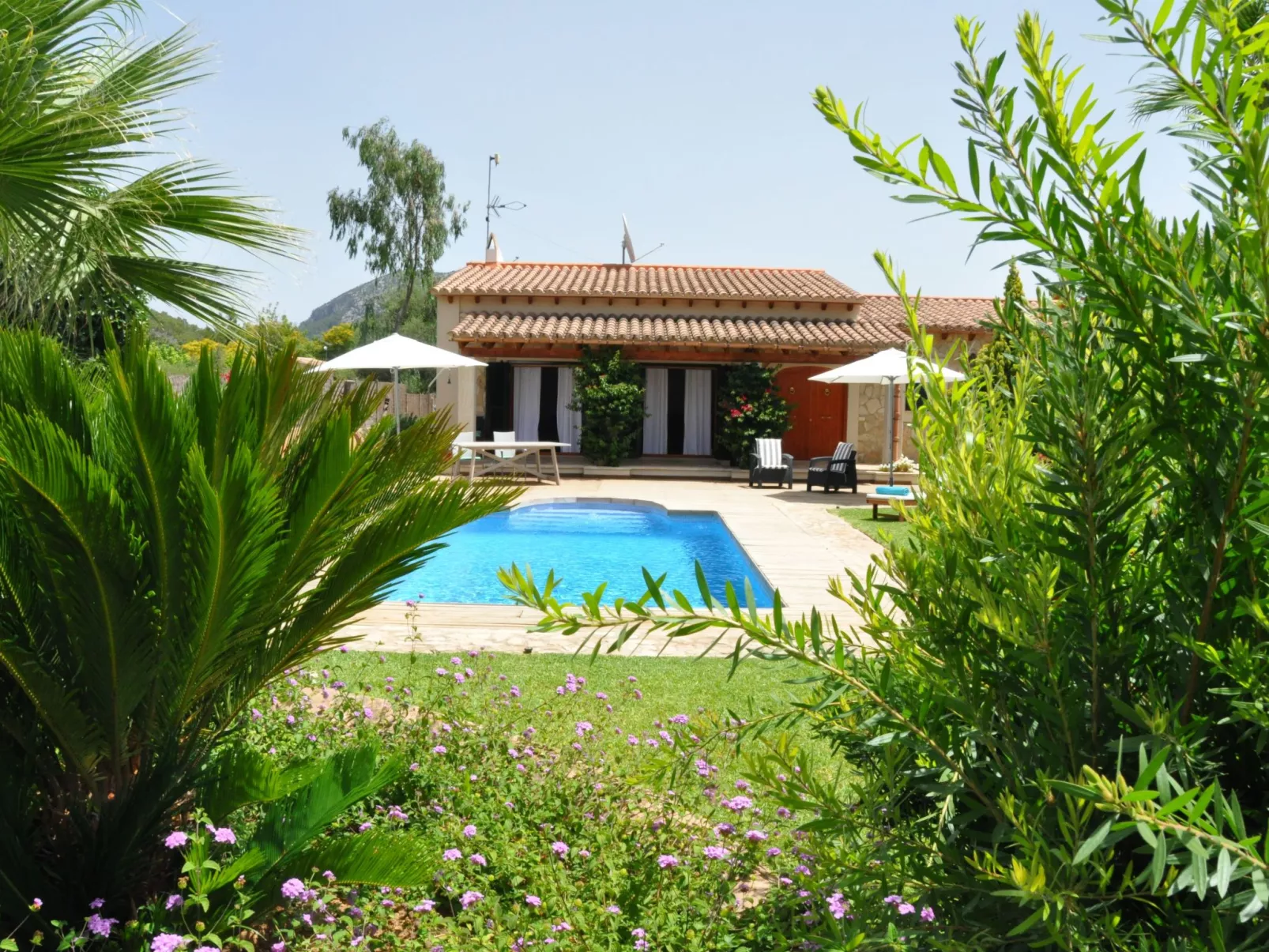 Villa Vista Verde mit Pool und Garten-Image-tags.info