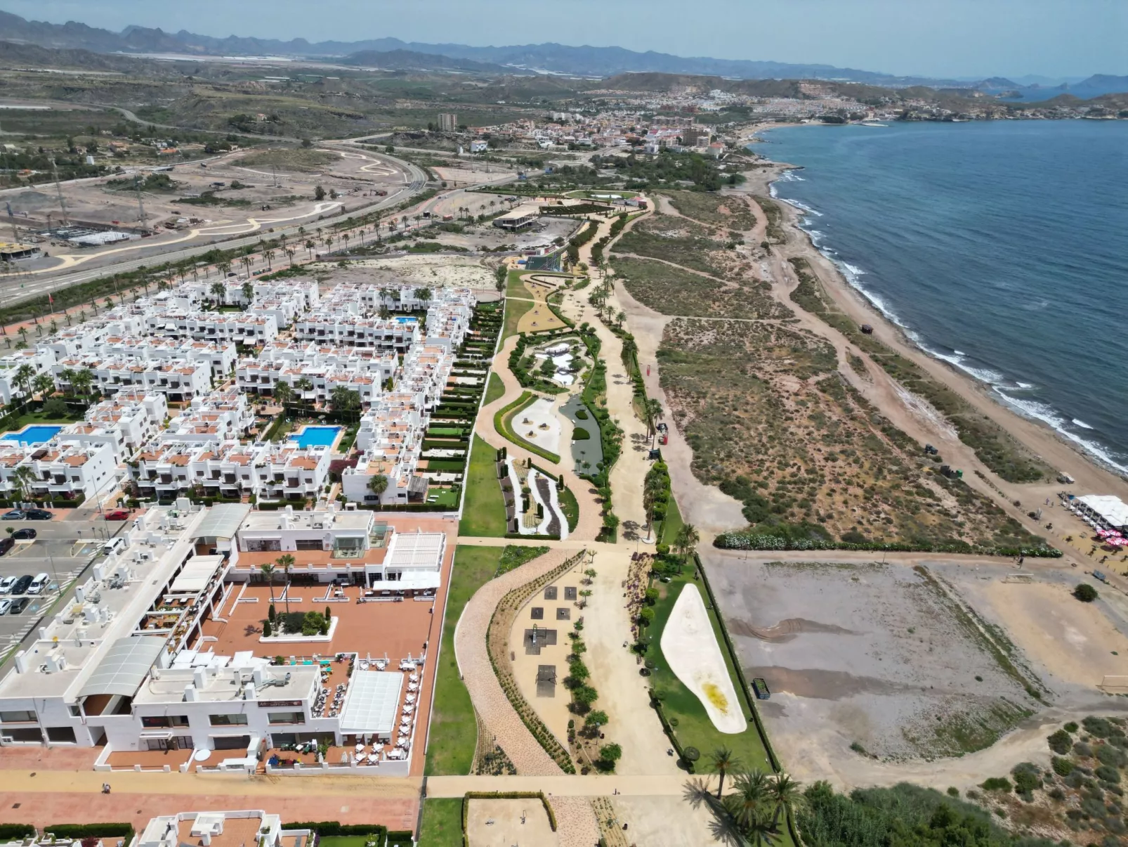 Entspannungs- und Aktivitätsumgebung - E-Ladegerät-Buiten