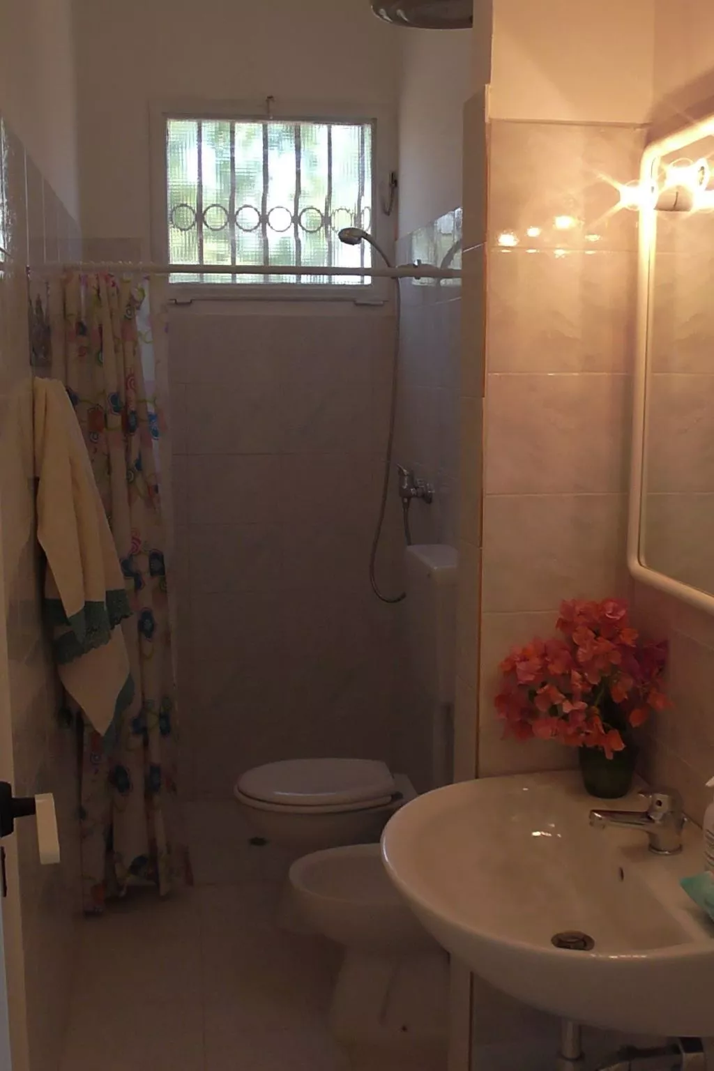 Kleine Villa mit geschlossenem Garten in Parabita-Image-tags.info