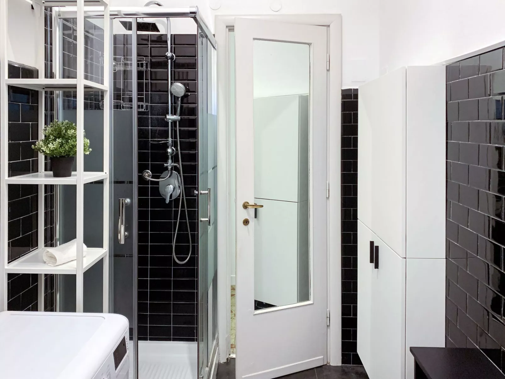 Ein-Zimmer-Wohnung 'Milan' mit Balkon-Binnen