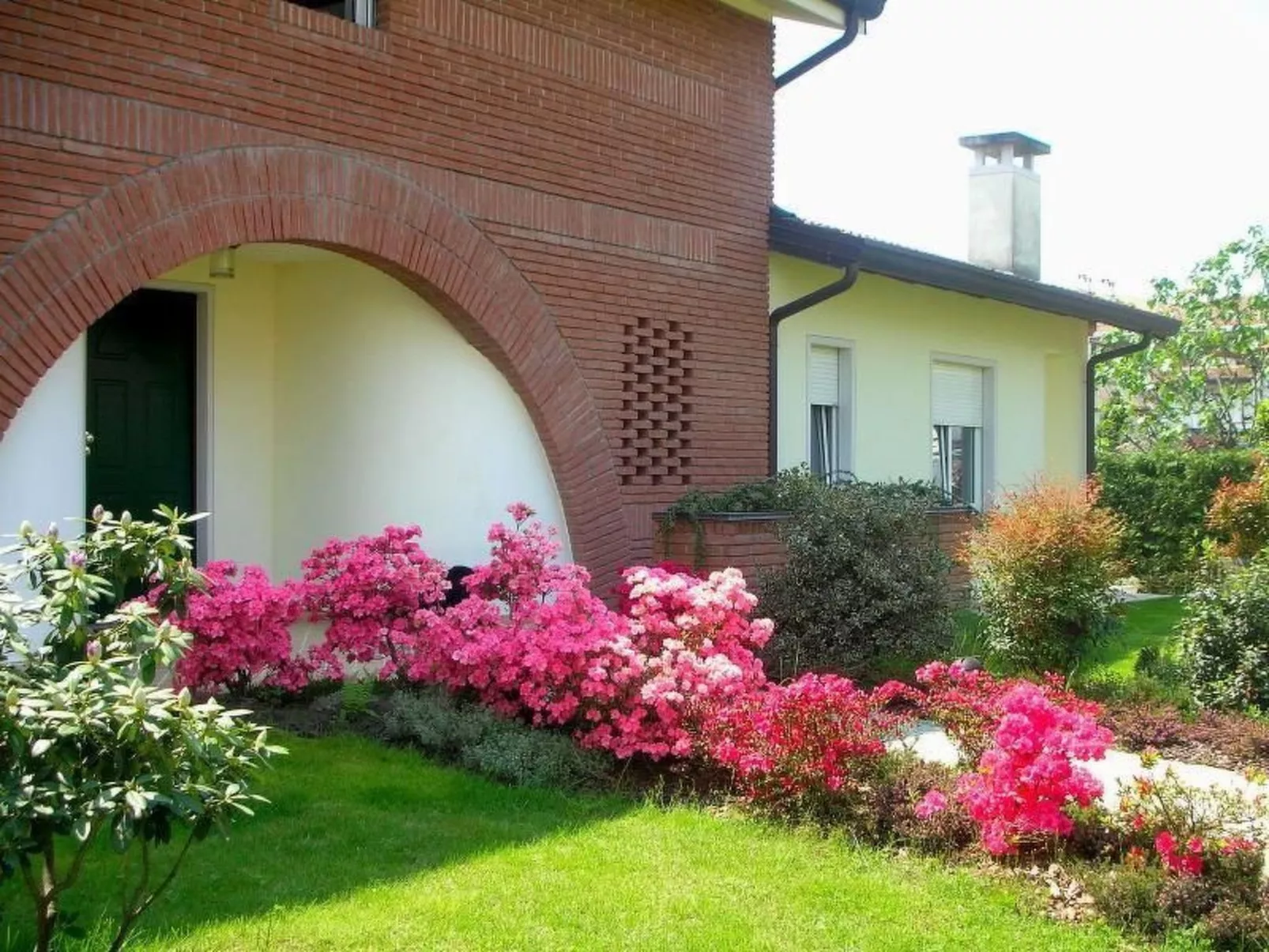 Wohnung mit Garten in der Nähe des Lago Maggiore-Buiten