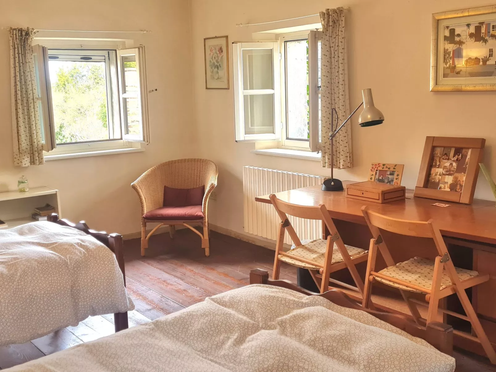 Mit Privatparkplatz-Binnen