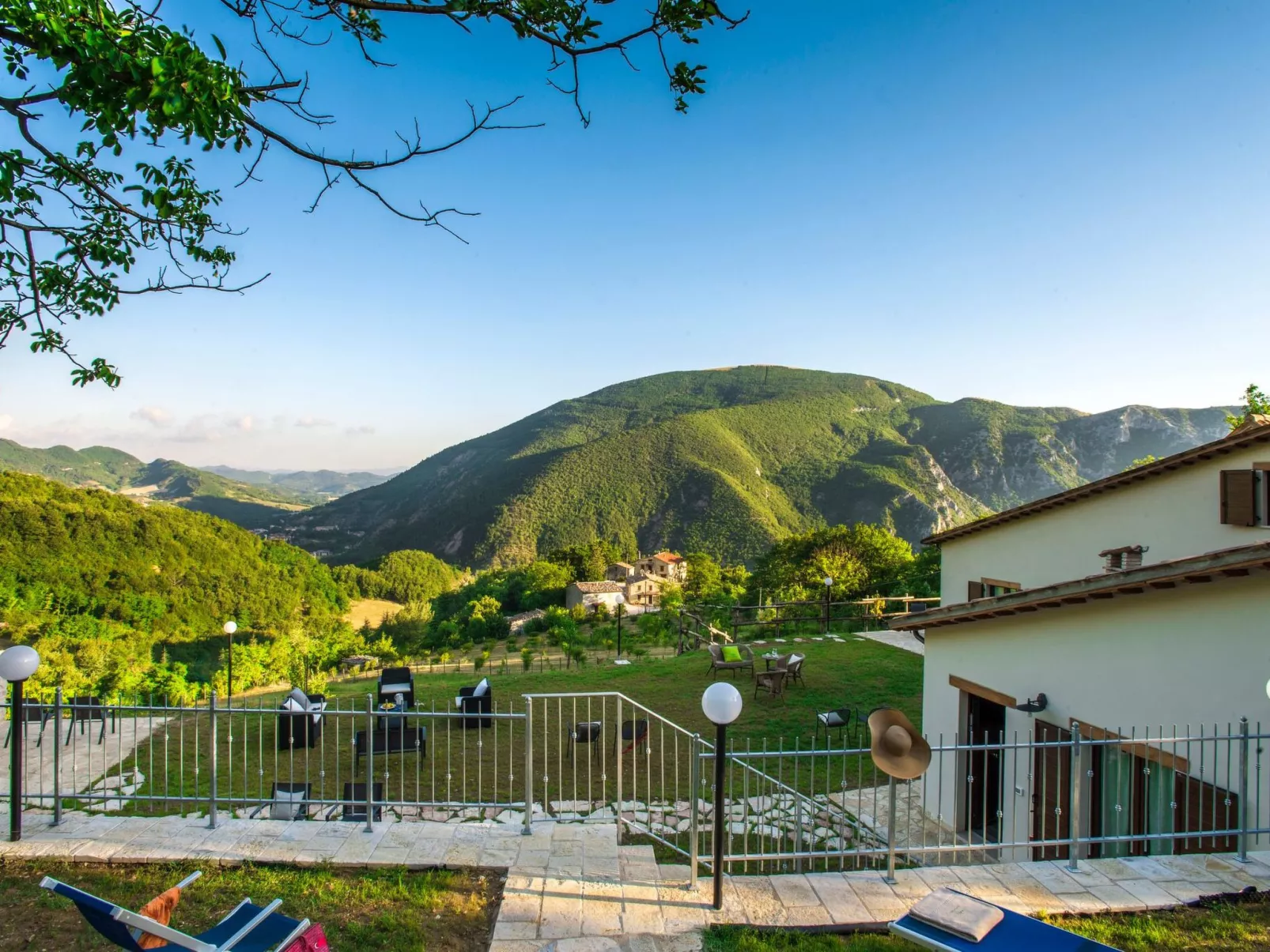 Acquanera - Marcheholiday, mit privatem Pool-Buiten