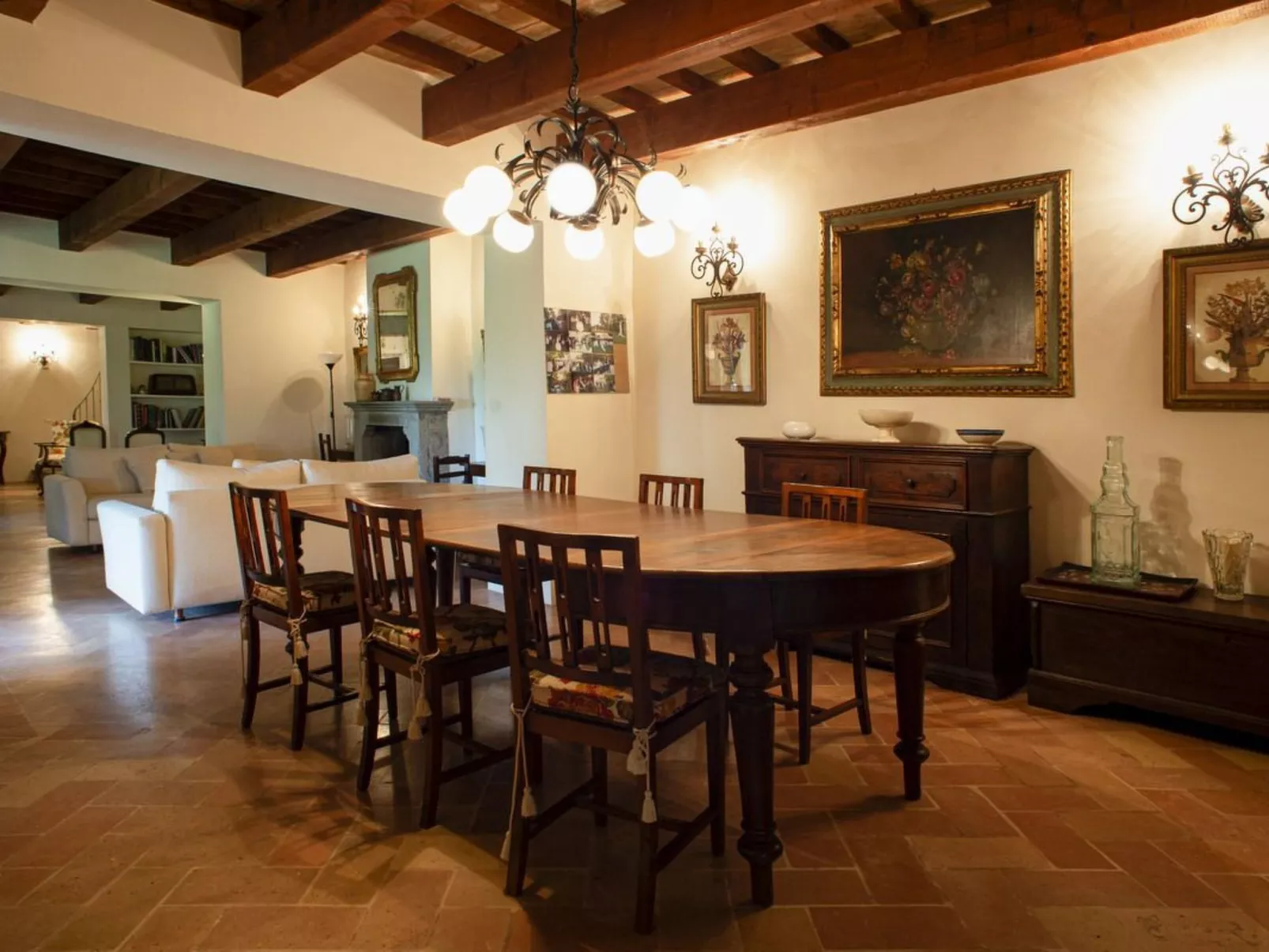 Villa mit privatem, halb versenkbarem Pool in Meeresnähe-Binnen