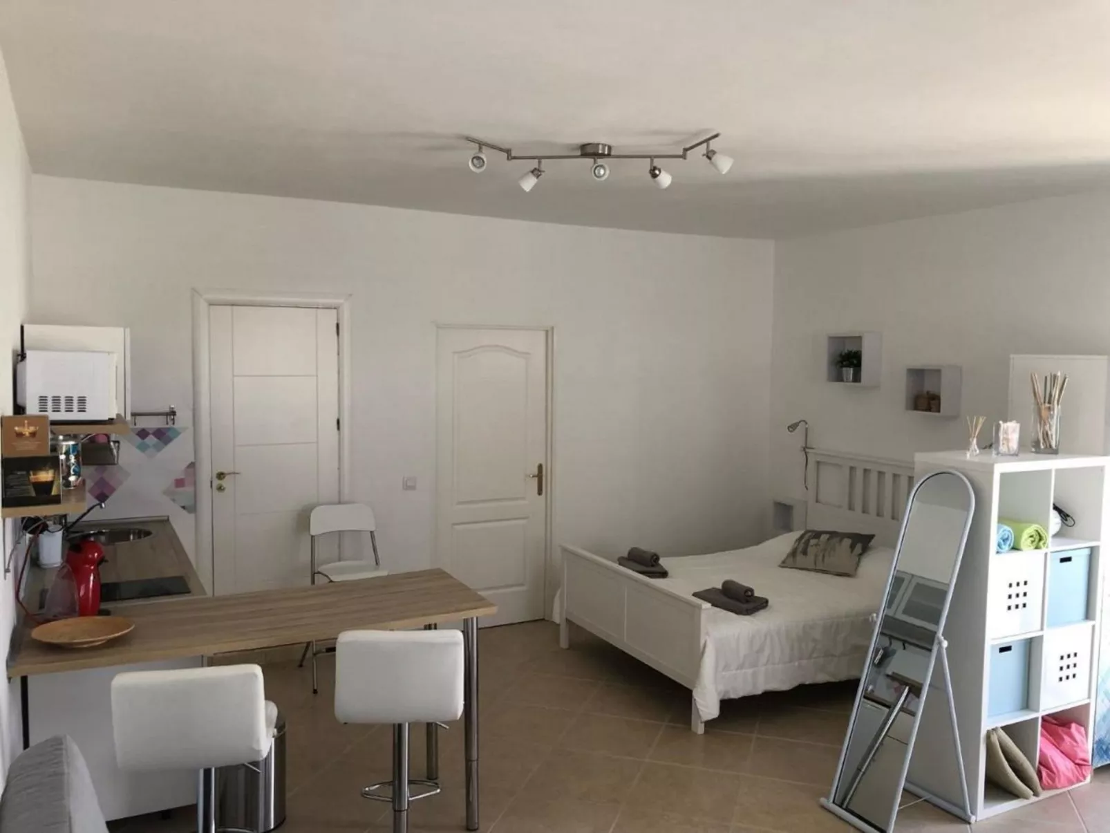 Wohnung mit Schwimmbad-Binnen