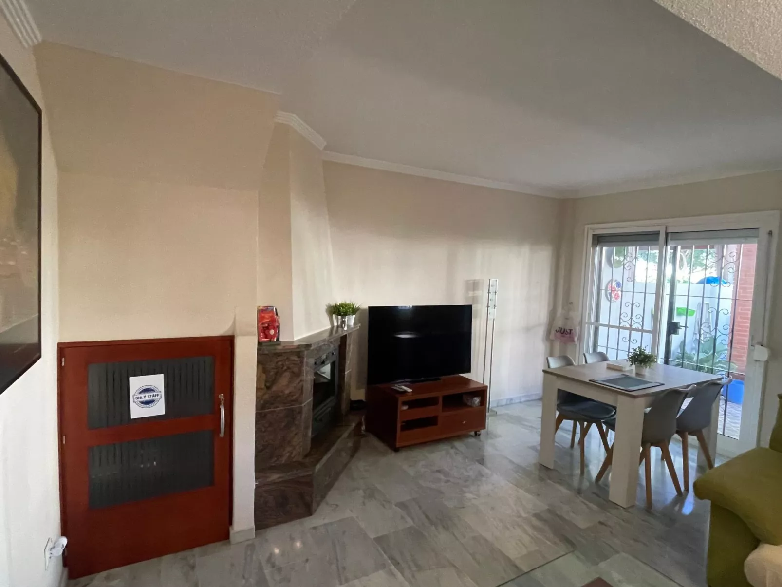 Villa "Casa Mar y Sol" mit Gemeinschaftspool-Binnen