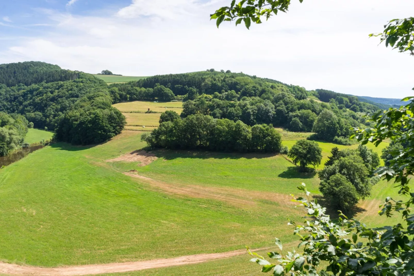 Bungalow Luxus Typ B Campingpark Eifel-Gebieden zomer 5km