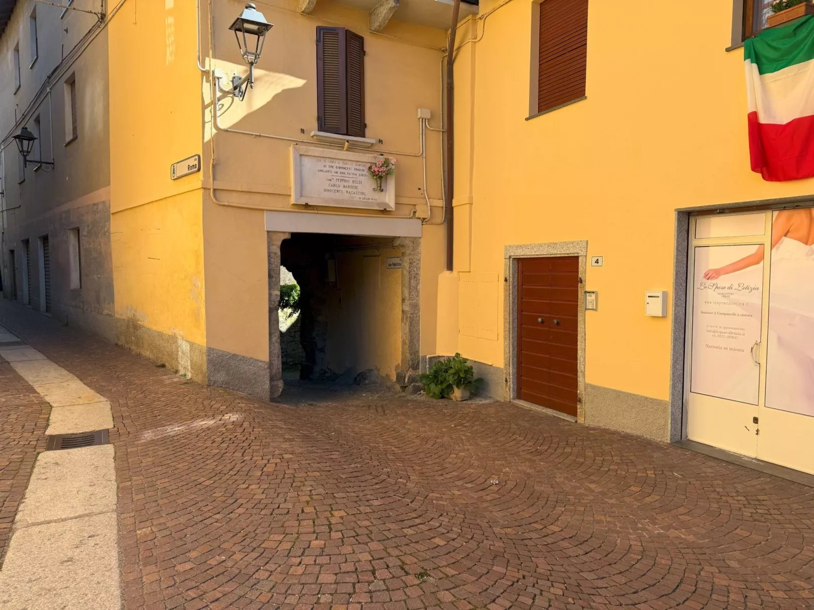 Neue moderne Seeüberdachung von Holiday World-Image-tags.info