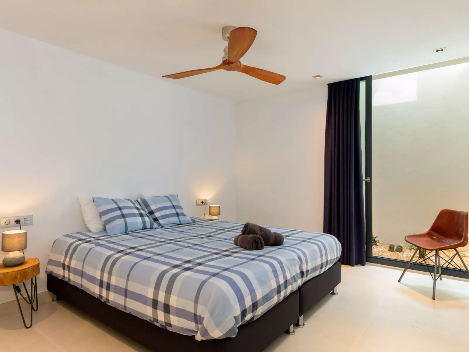 Luxuriöse Villa mit fantastischem Meerblick und Pool-Binnen