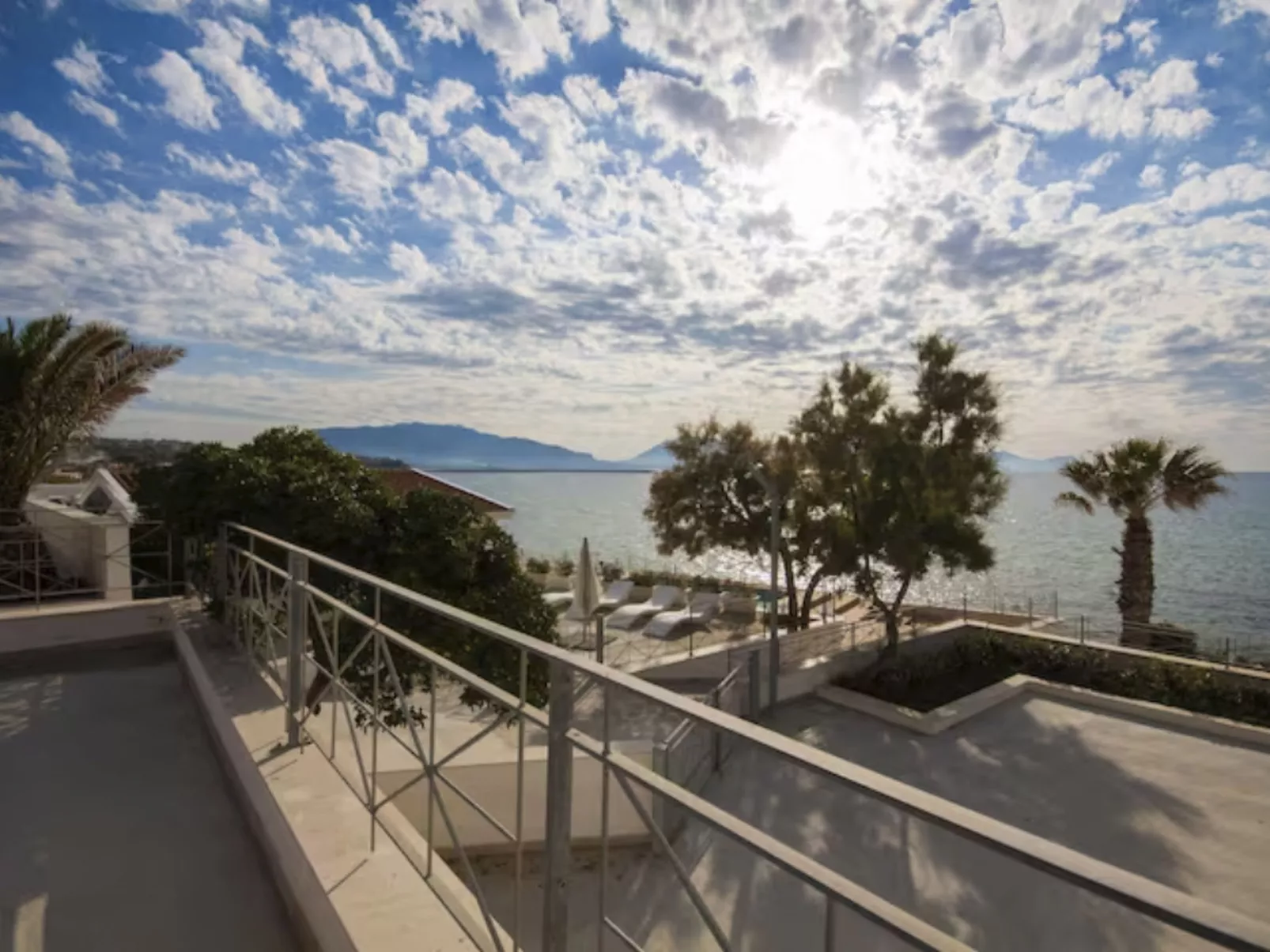 Villa Leucosia Marina Strand Resort-Buiten