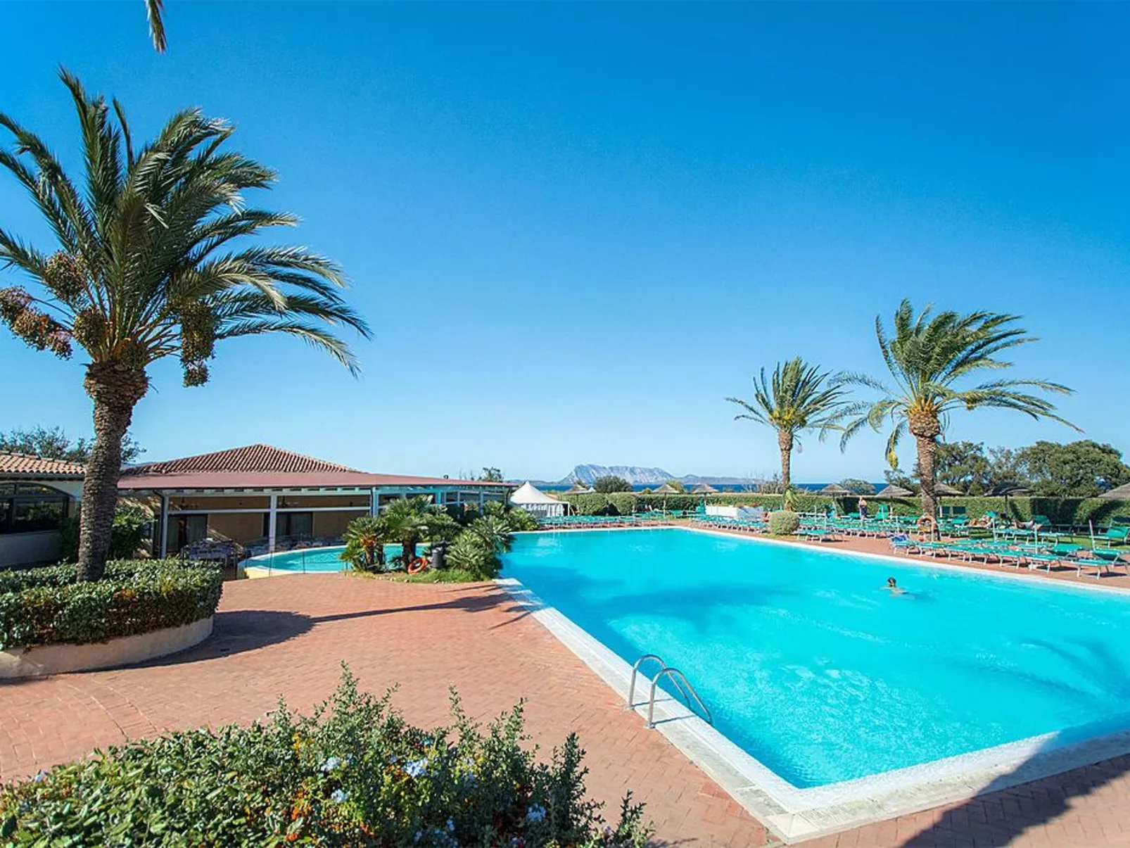 Apt. Eldi 2B, mit gemeinsamem Schwimmbad-Buiten