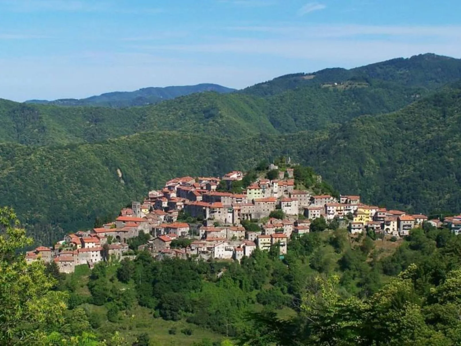 Villa 'Monticello' mit eigenem Pool-Buiten