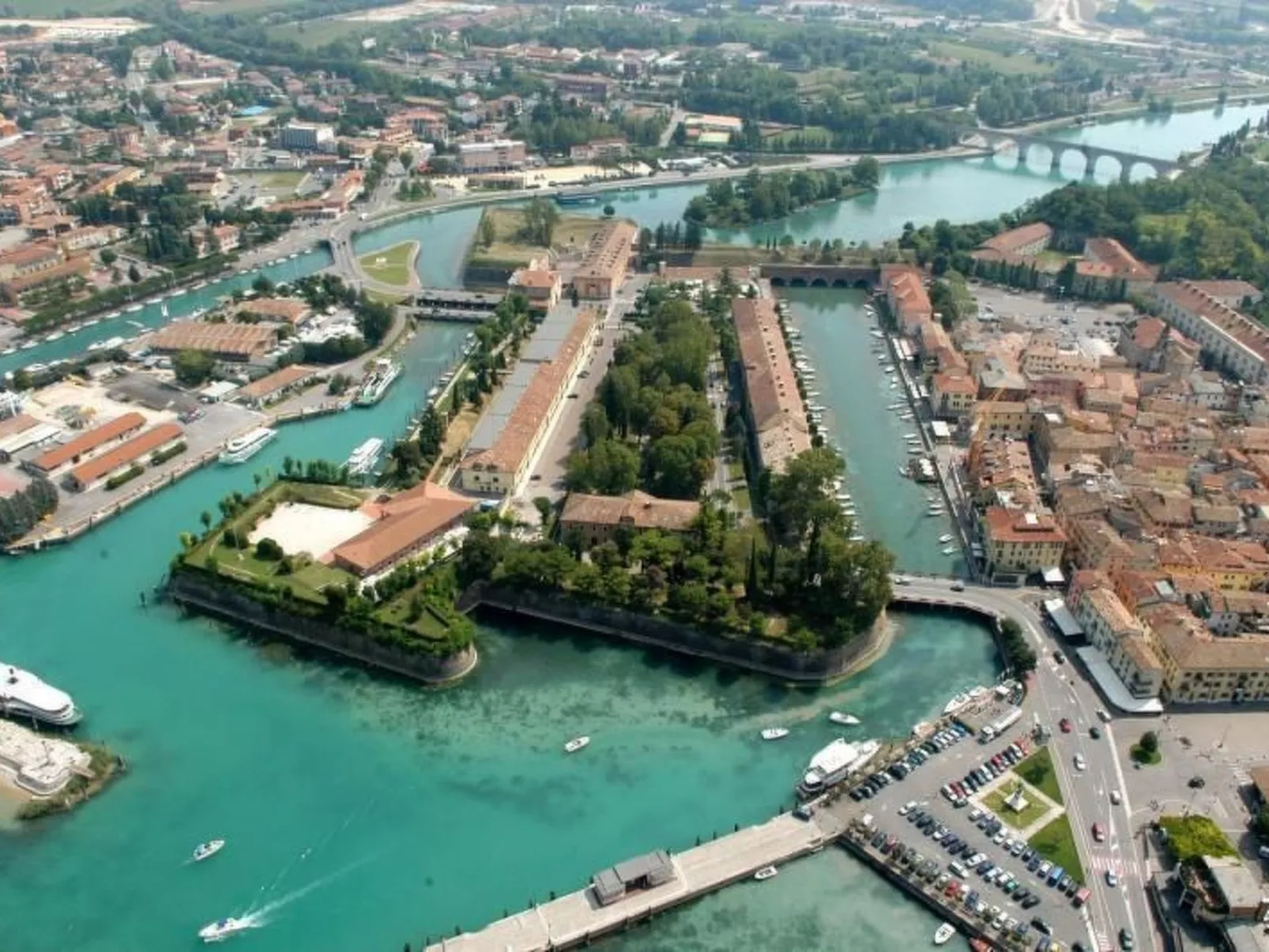 "Il Raggio di Sole" (Der Sonnenstrahl)-Buiten