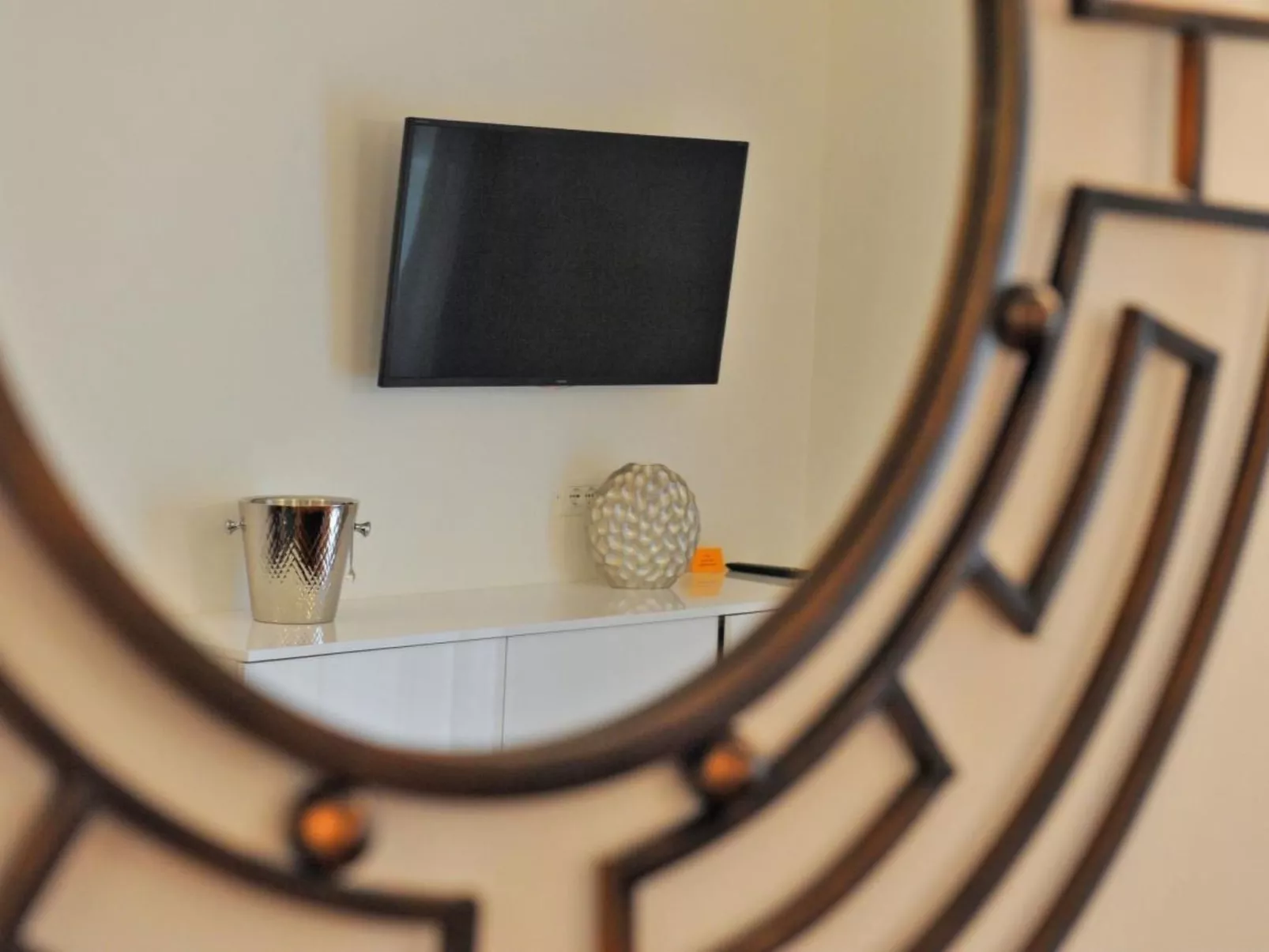 Große Wohnung in Limone Sul Garda mit Terrasse und Garten und Nah am Strand-Image-tags.info