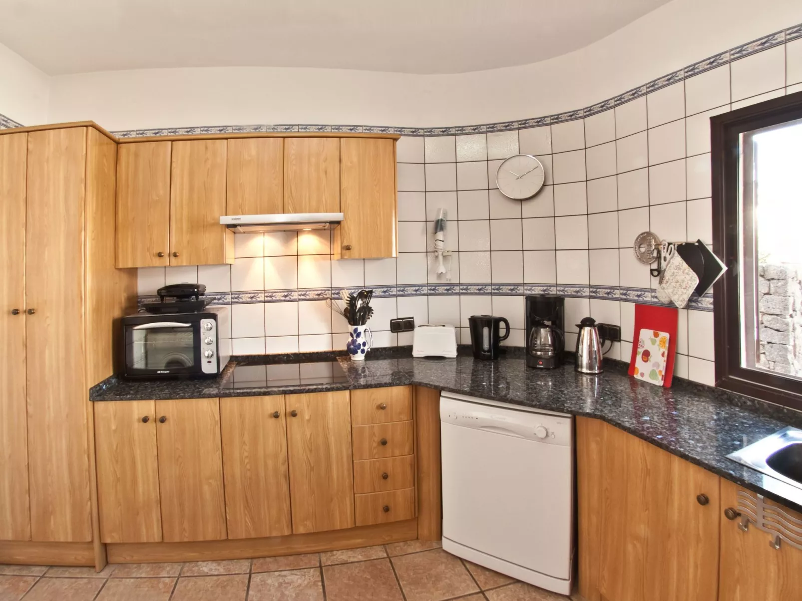 In Costa Teguise mit Privatem Pool - Binnen